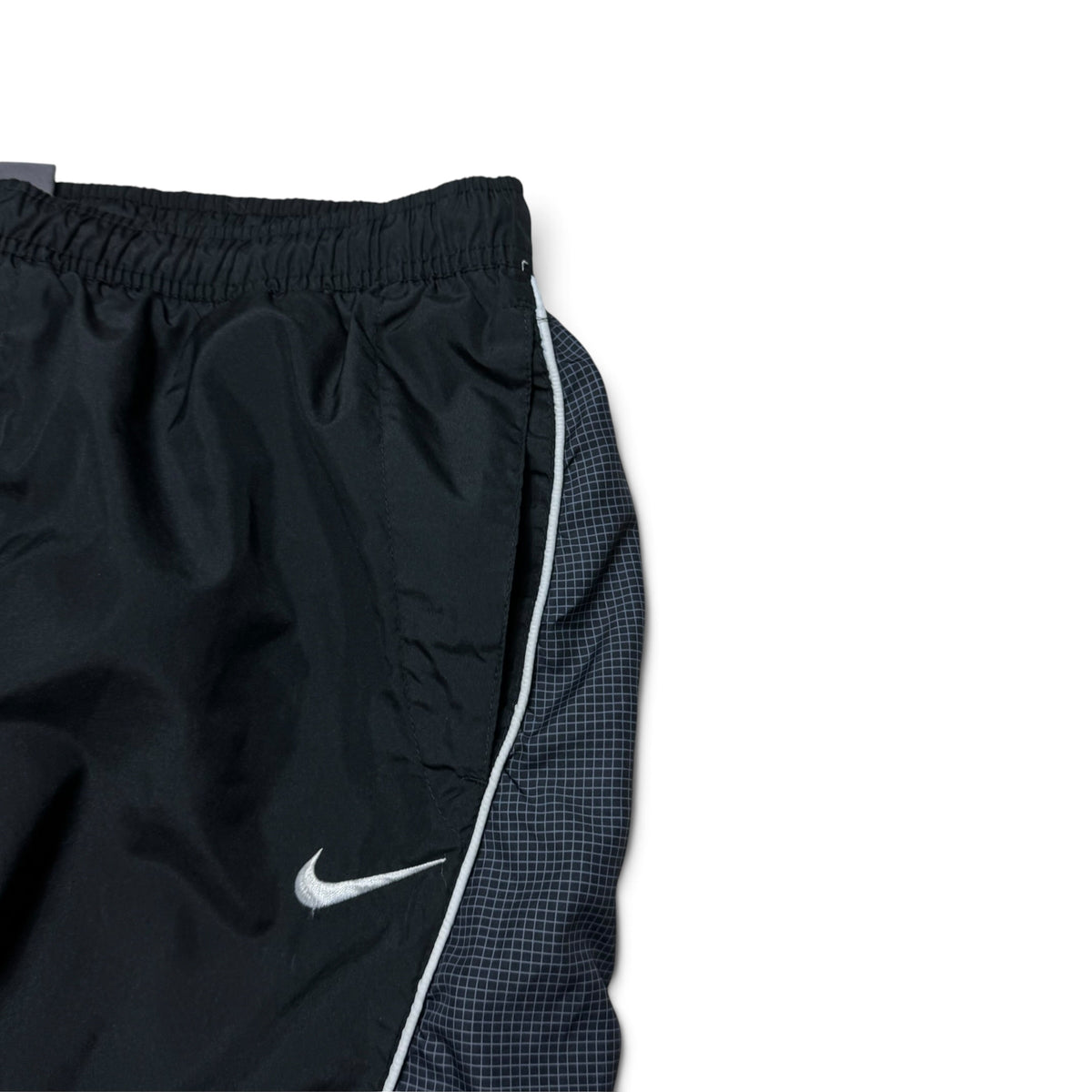 SUPER RARE 2000s Nike Air Max Trackpants Black - (L)