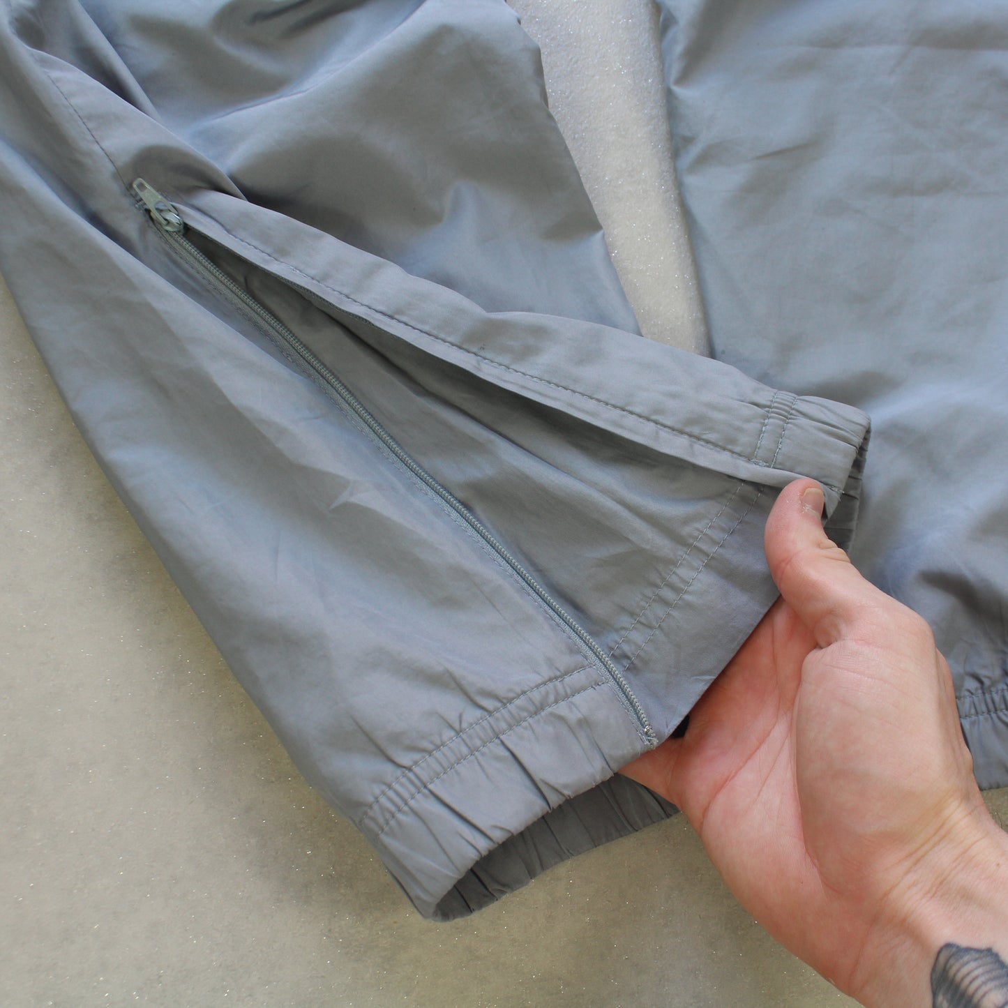 RARE 2000s Nike Trackpants Grey - (L)