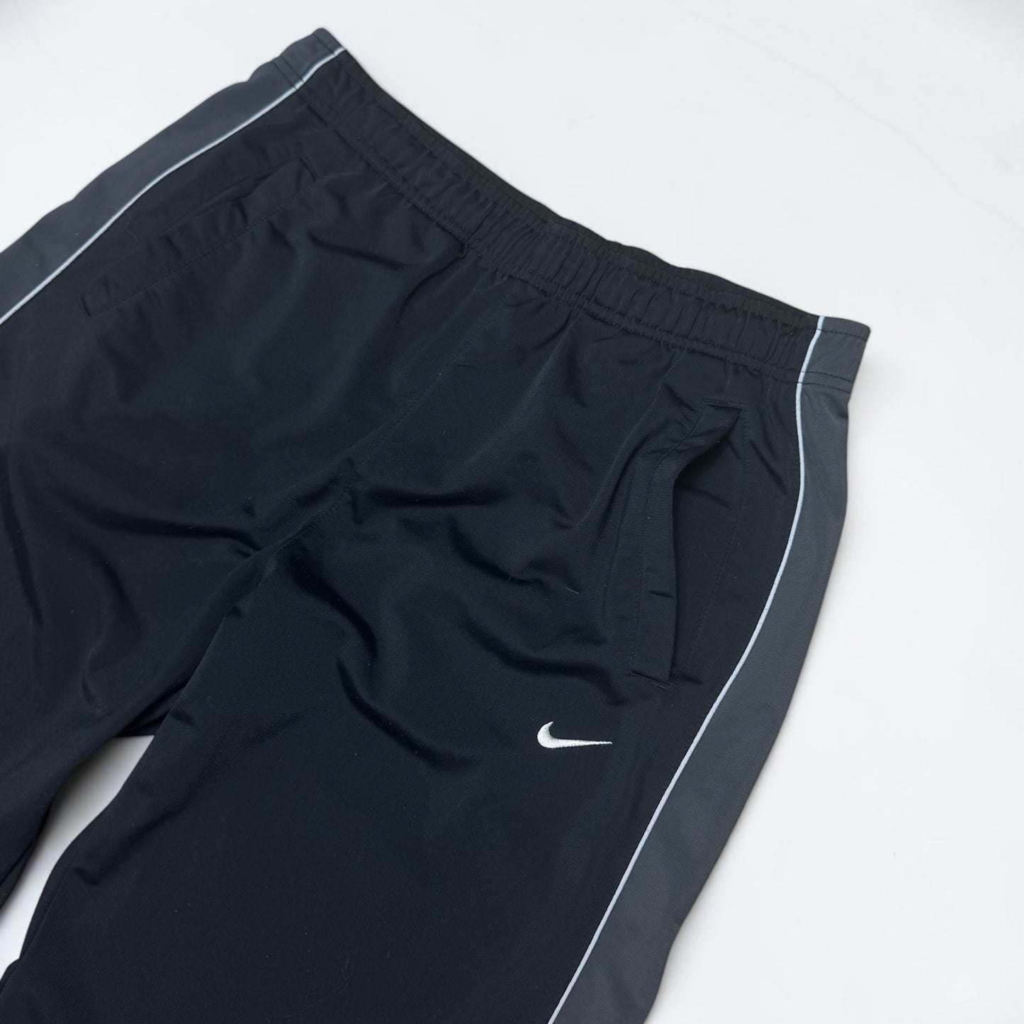 RARE 2000s Baggy Nike Trackpants Black - (L)