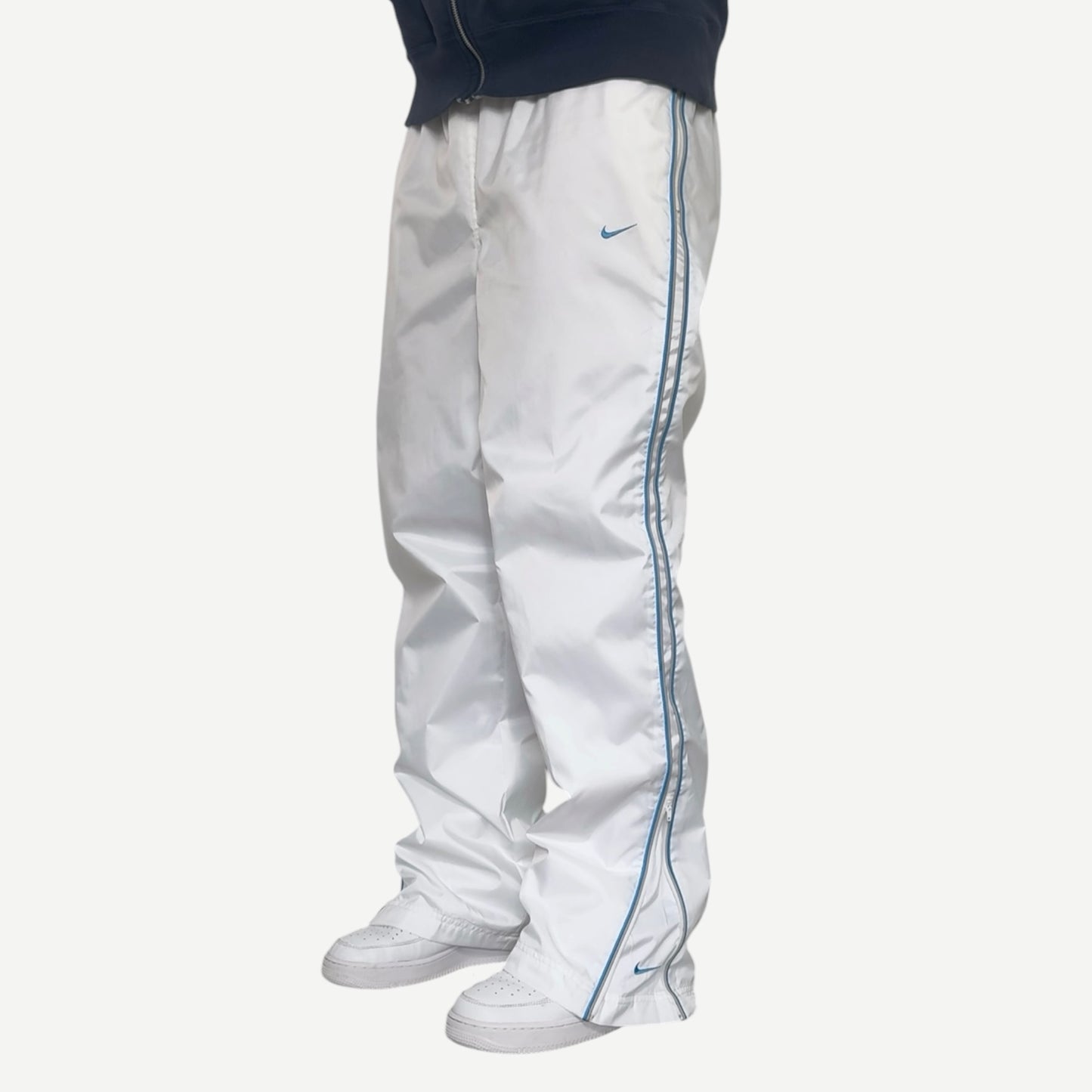 SUPER RARE 2000s Baggy Nike Trackpants White *PREMIUM* - (L)