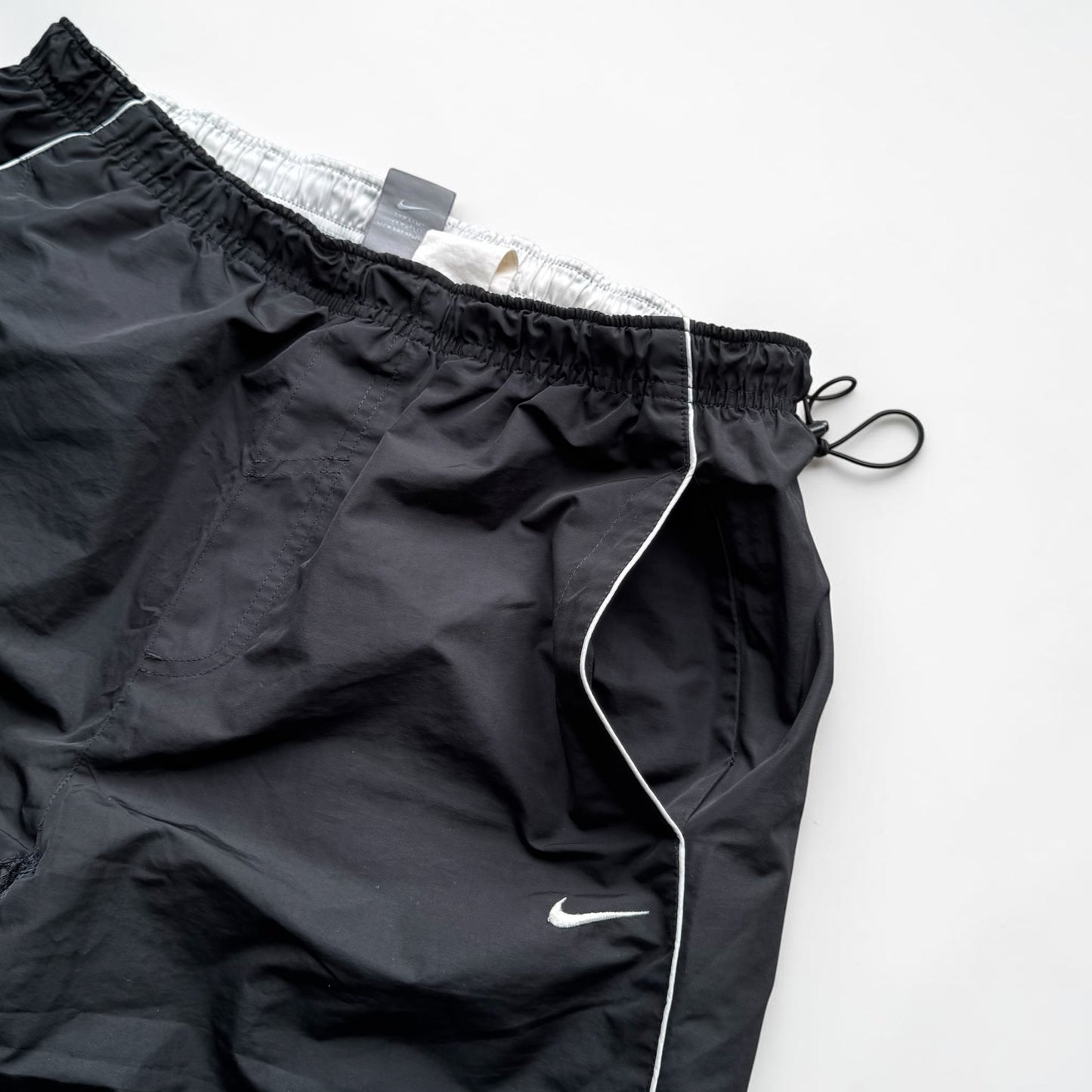 SUPER RARE 2000s Baggy Nike Trackpants Black *PREMIUM* - (L)