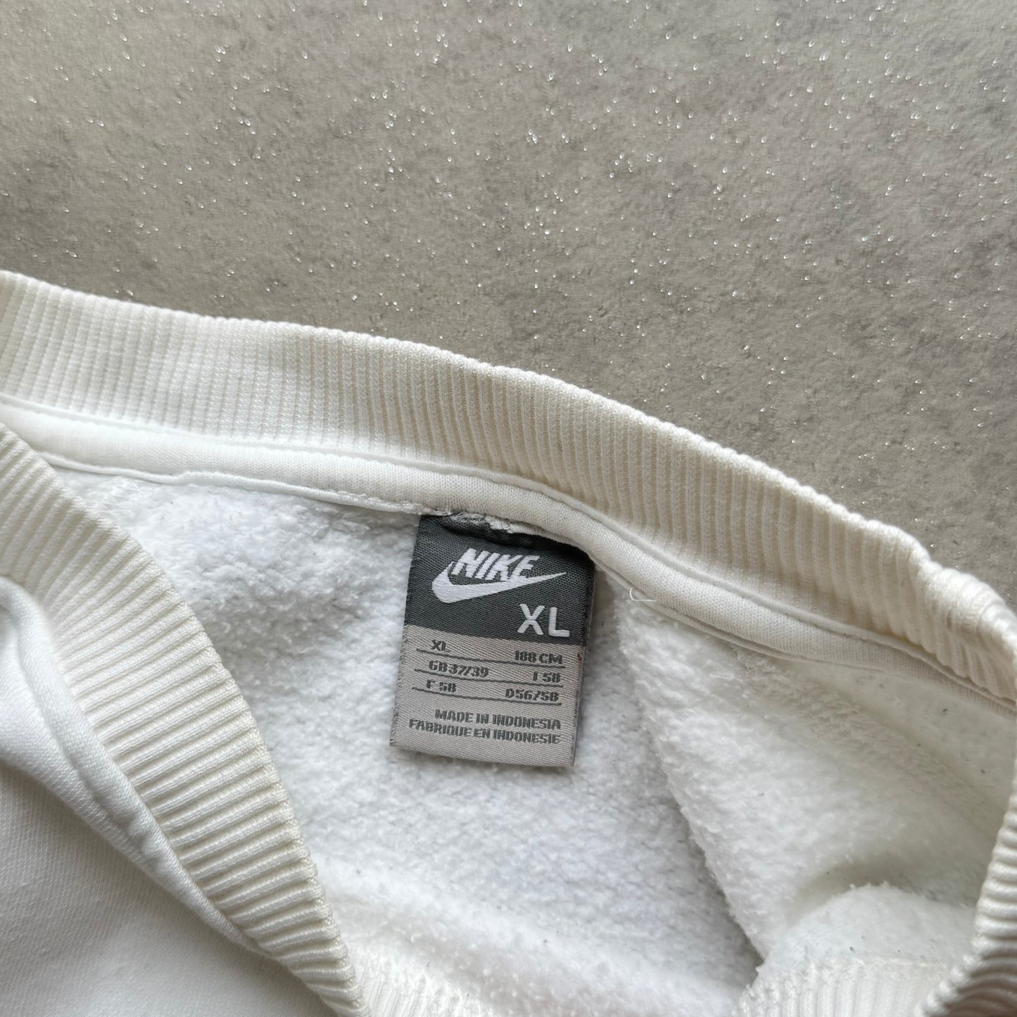 RARE 2000s Nike Swoosh Sweatshirt White - (L)