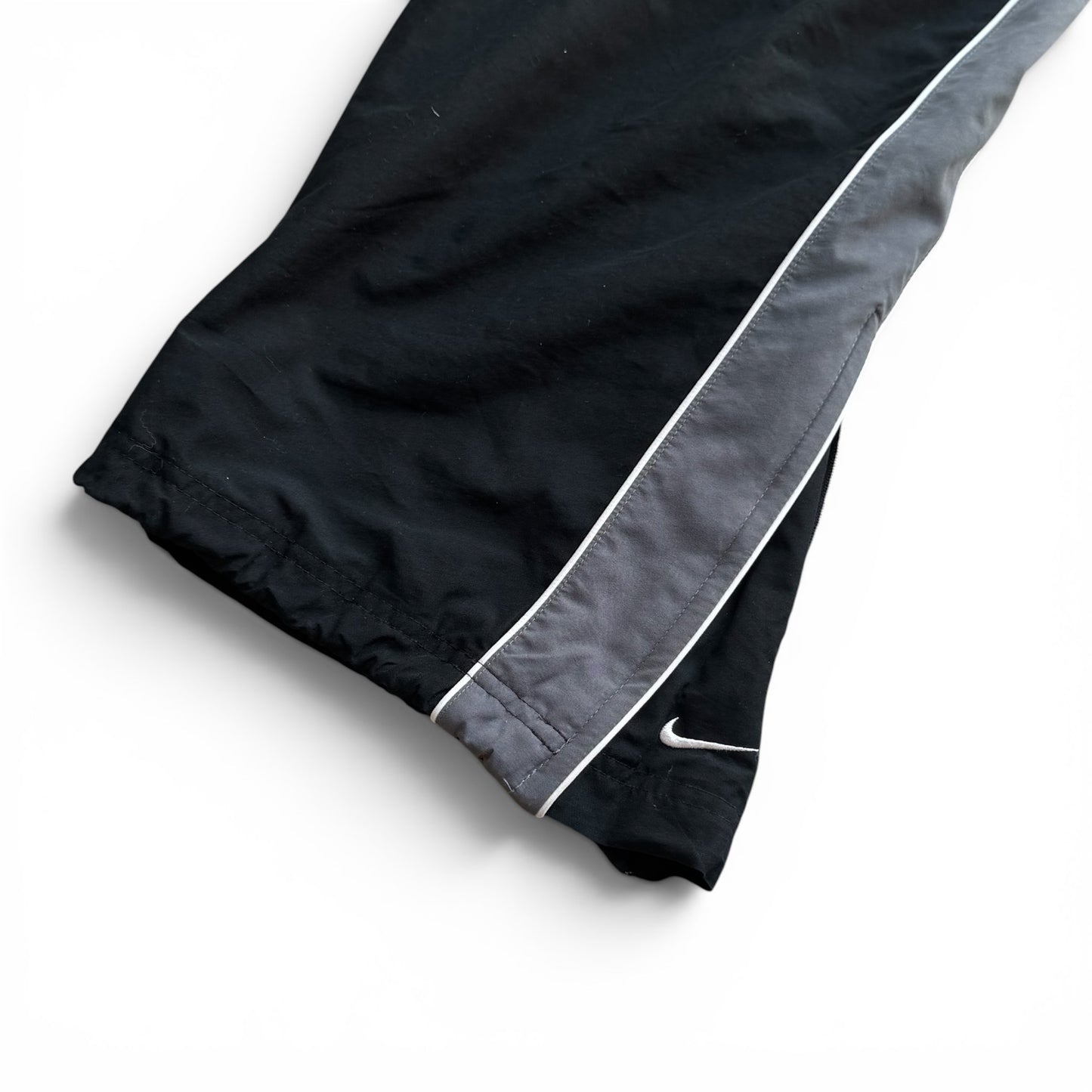 SUPER RARE 2000s Baggy Nike Trackpants Black *PREMIUM* - (XL)
