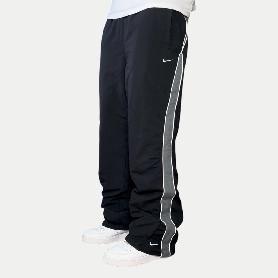 SUPER RARE 2000s Nike Trackpants Black - (L) | PREMIUM