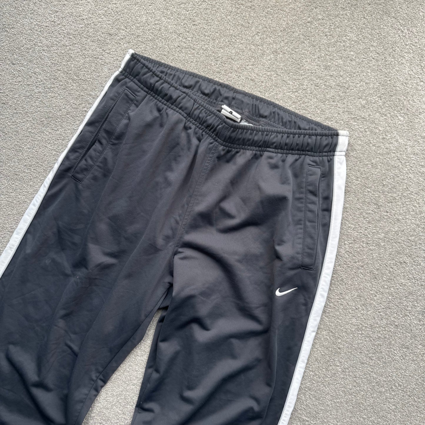 RARE 2000s Nike Trackpants Grey - (L)