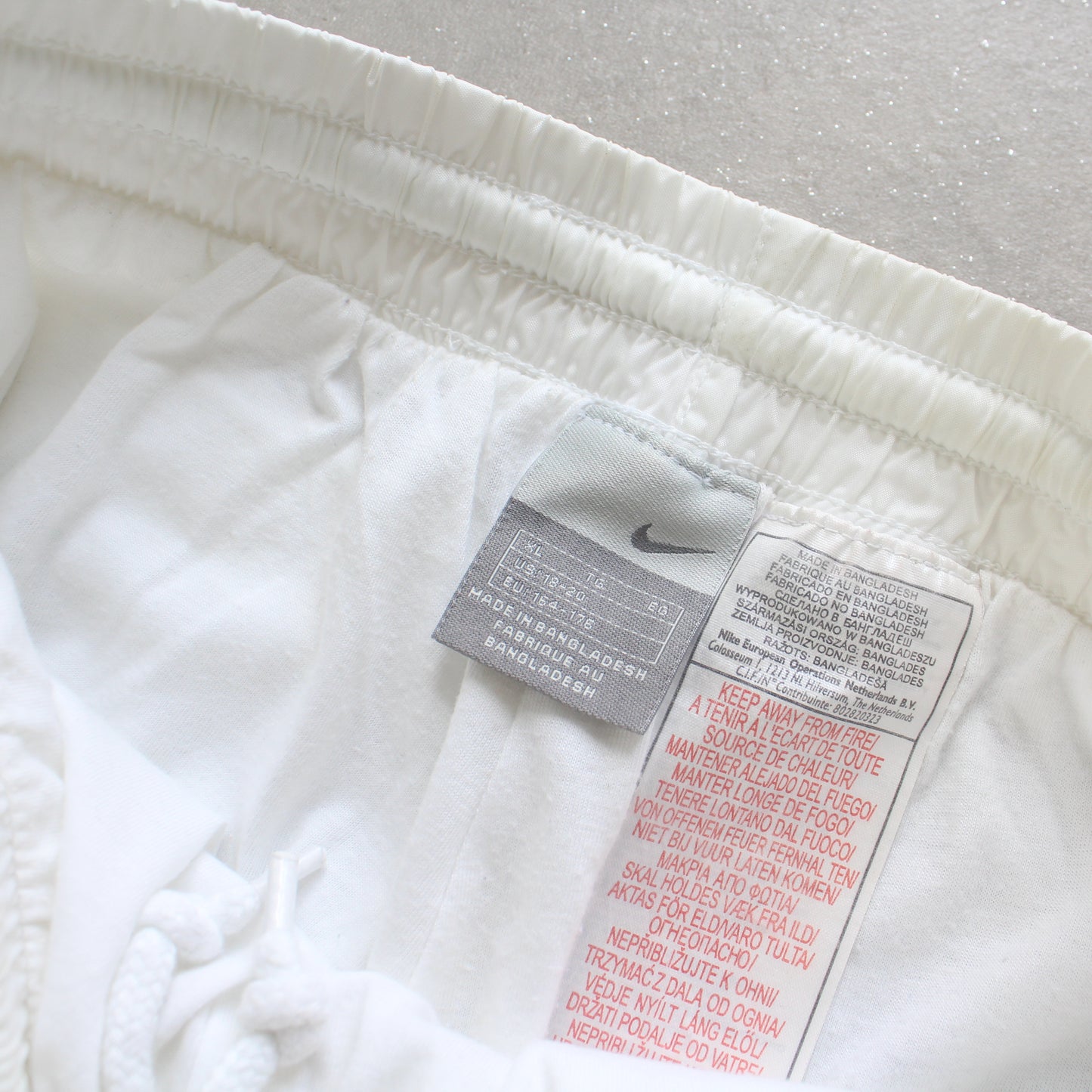 SUPER RARE 2000s Nike Trackpants White - (S)