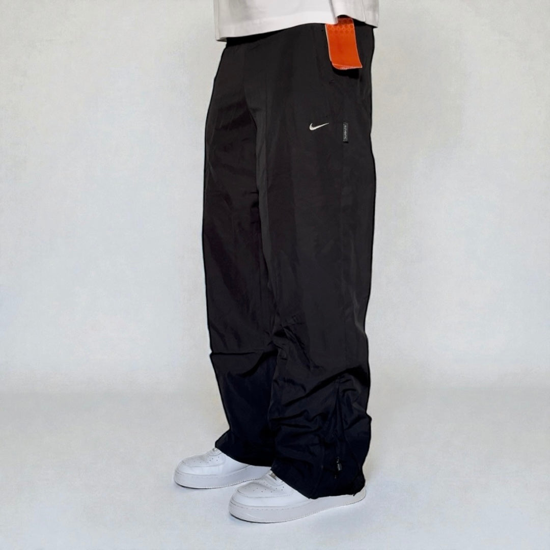 RARE 2000s Nike Trackpants Black BRAND NEW - (S)