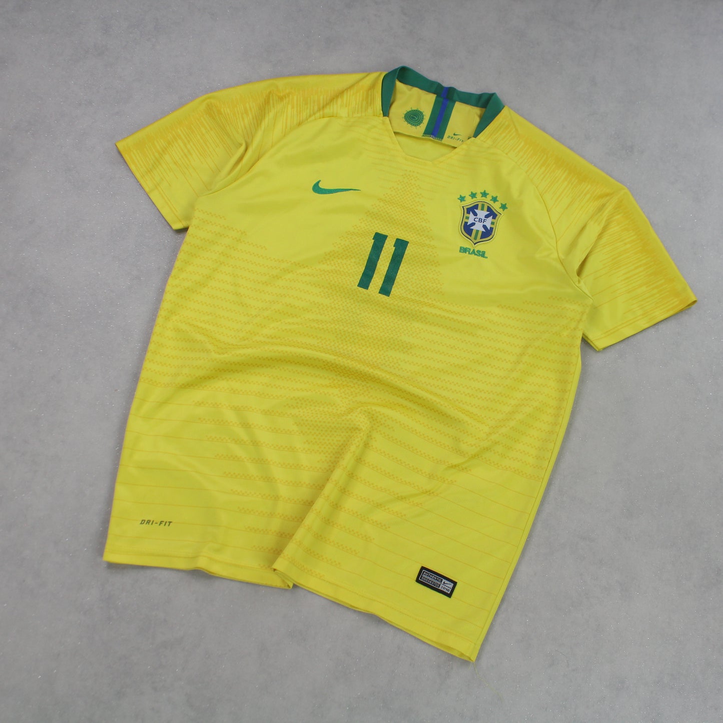 RARE 2018 Nike Brazil 'Coutinho' Top - (L)