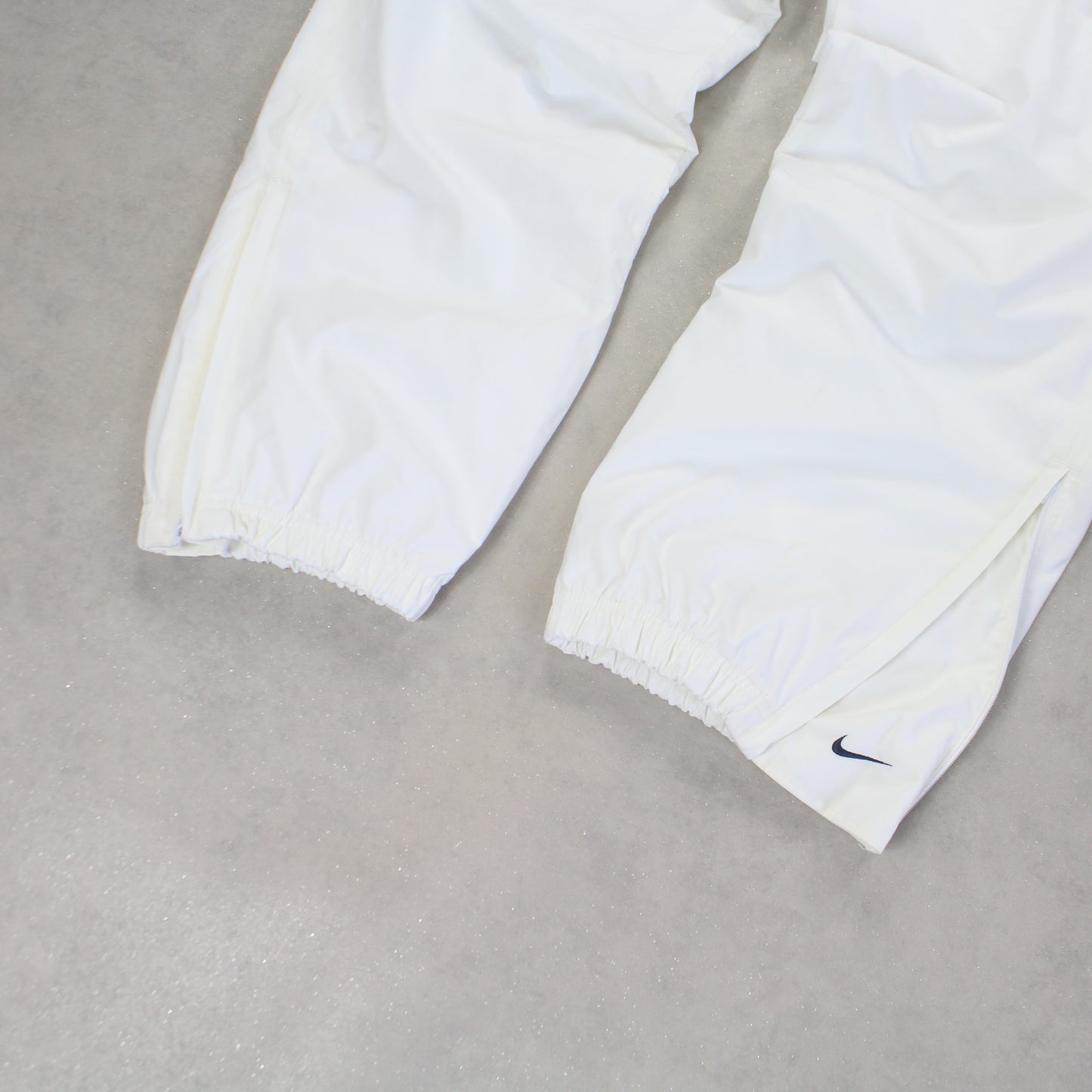 SUPER RARE 2000s Baggy Nike Trackpants White *PREMIUM* - (L)