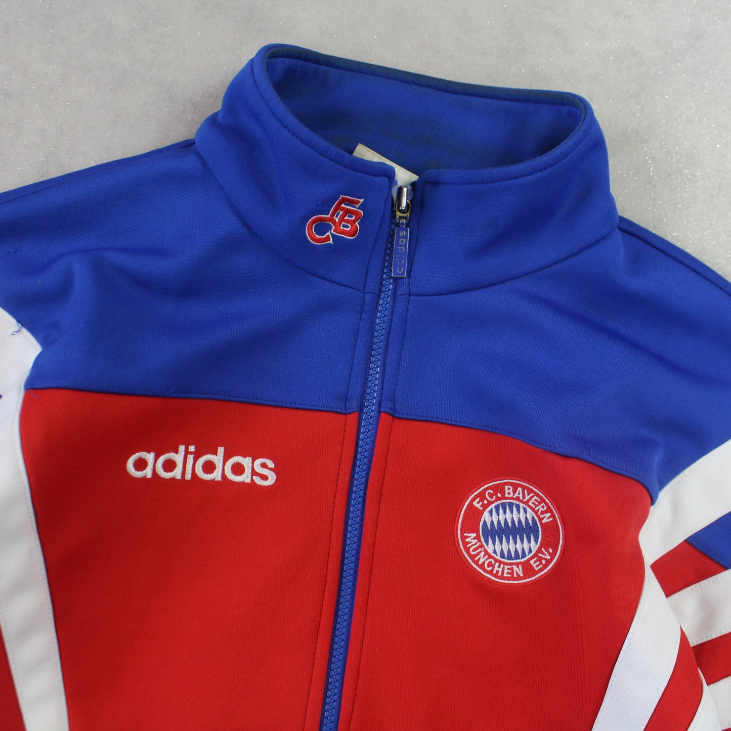 SUPER RARE 90s Adidas Bayern Zip Up Jacket - (L)