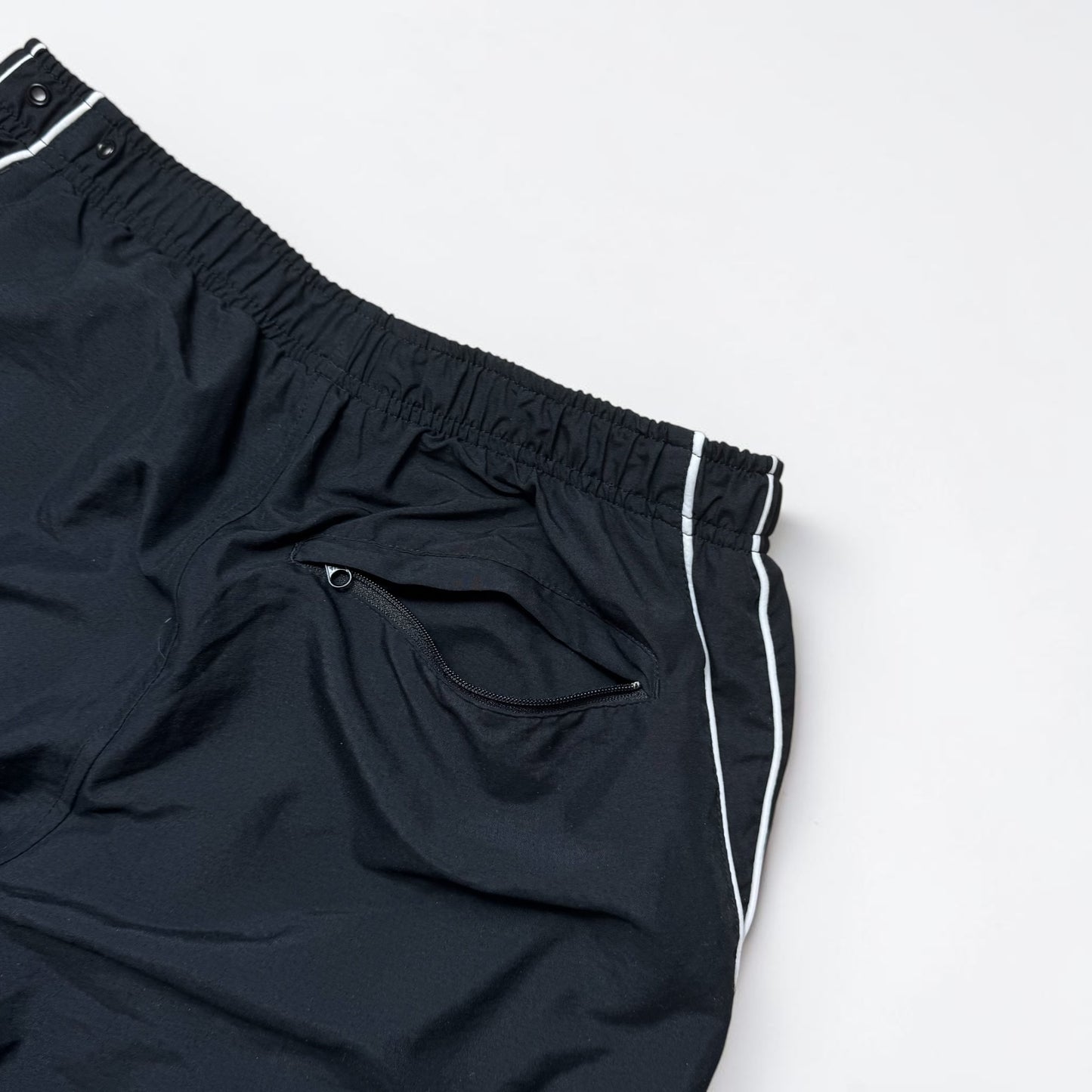 SUPER RARE 2000s Nike Trackpants Black *PREMIUM* - (M)