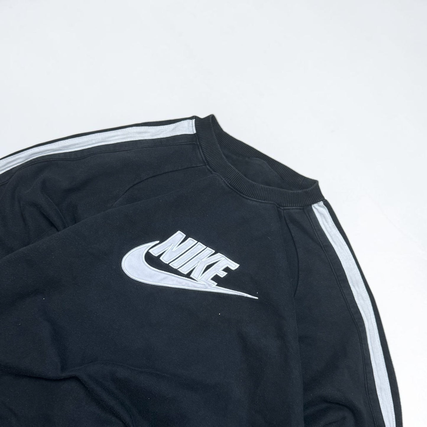 RARE 2000s Nike Swoosh Sweatshirt - (S)