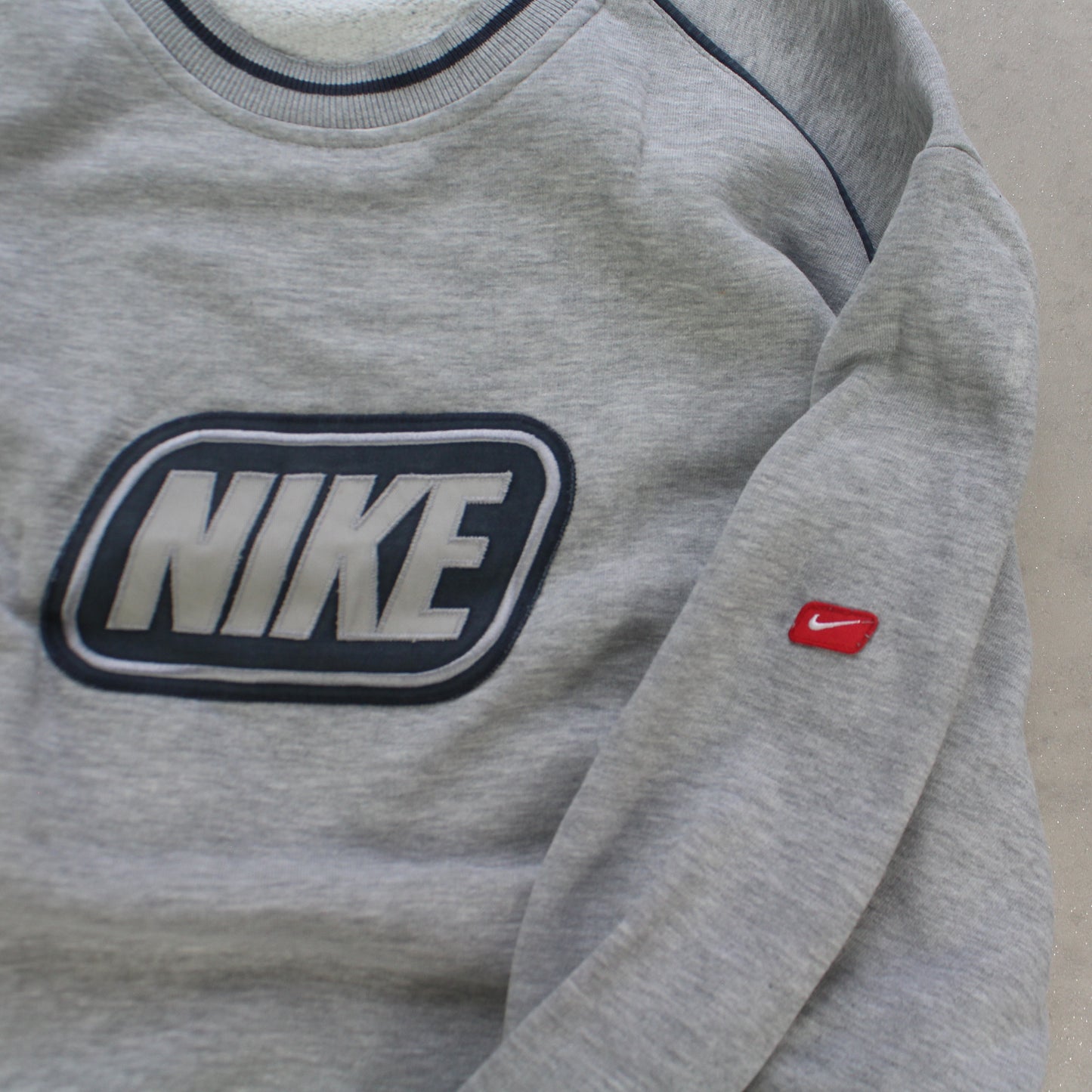 RARE 2000s Nike Sweatshirt Grey - (M)