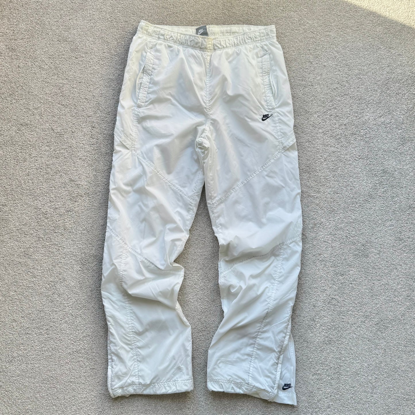 SUPER RARE 2000s Nike Trackpants White - (S)