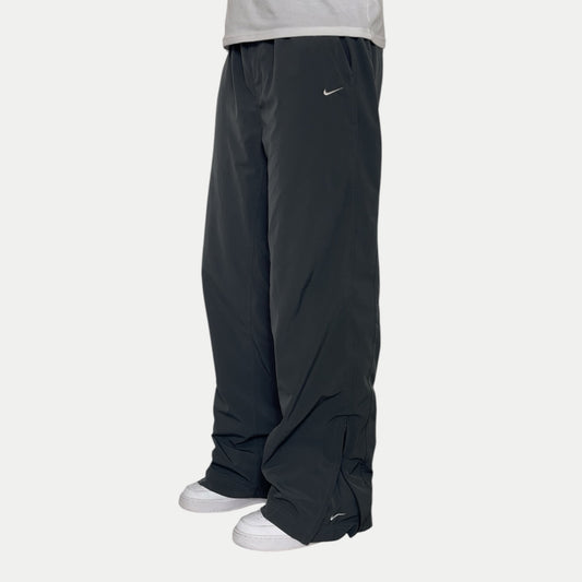 SUPER RARE 2000s Baggy Nike Trackpants Grey *PREMIUM* - (L)