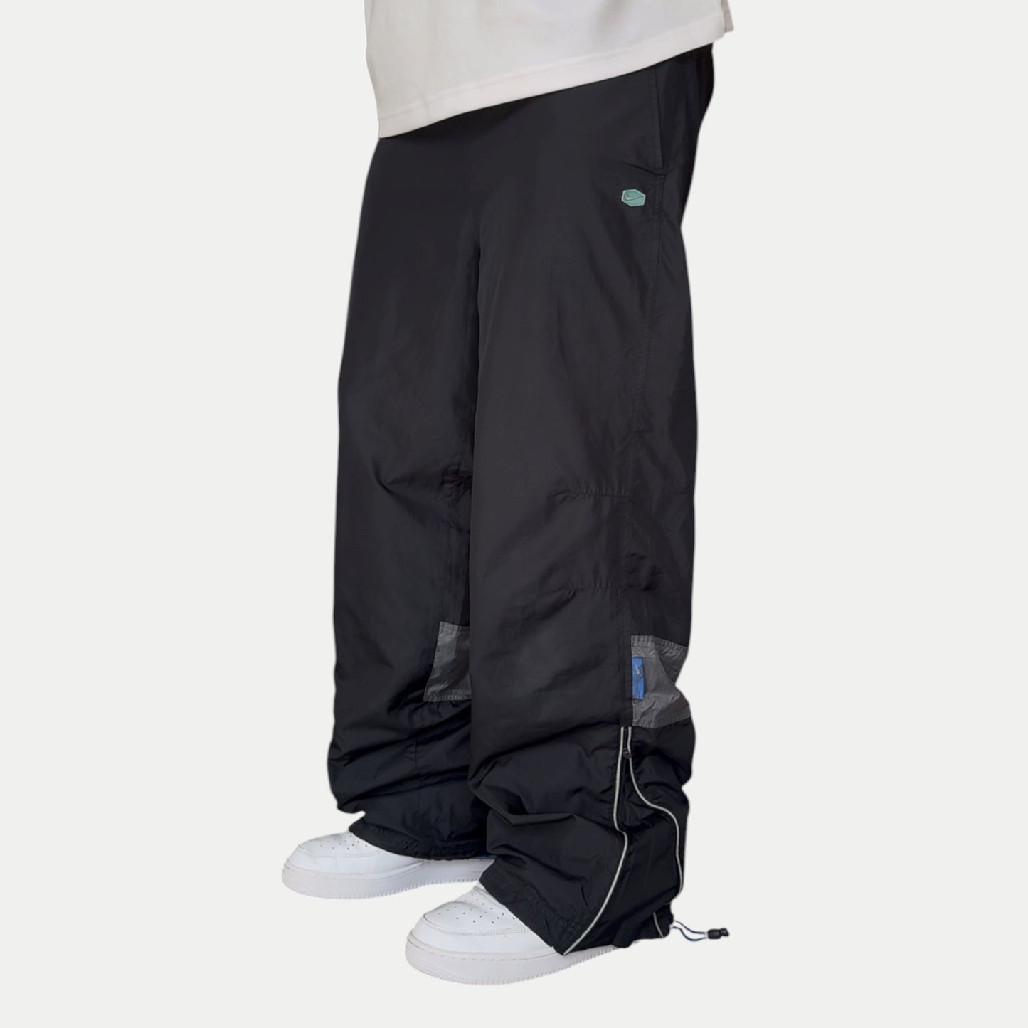 SUPER RARE 2000s Nike Hex Trackpants Black *PREMIUM* - (M)
