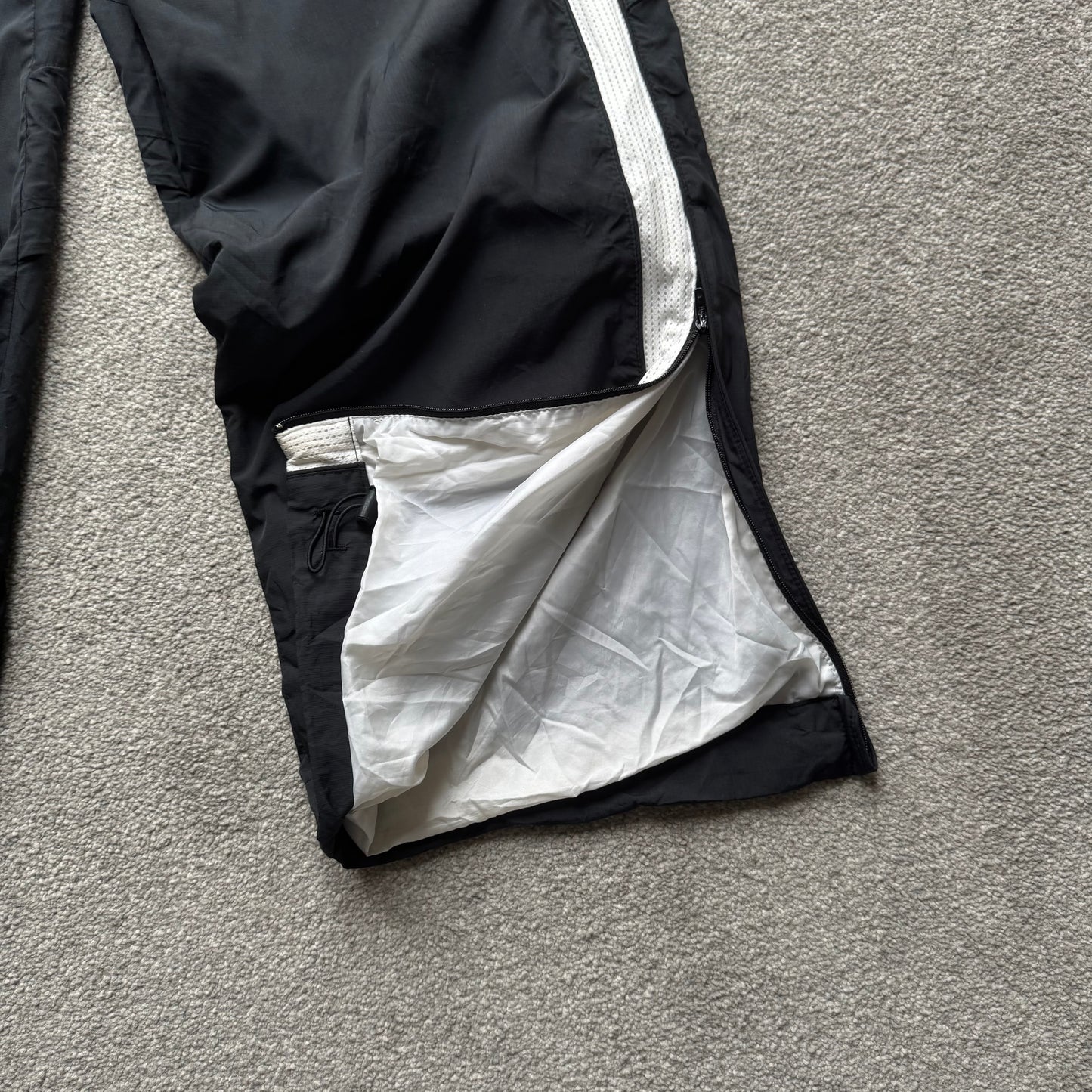 RARE 2000s Nike Trackpants Black - (M)