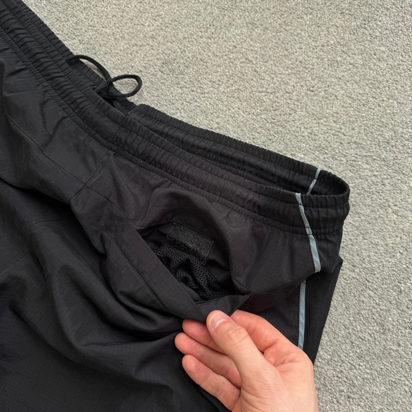 RARE 2000s Baggy Nike Trackpants Black - (L/XL)