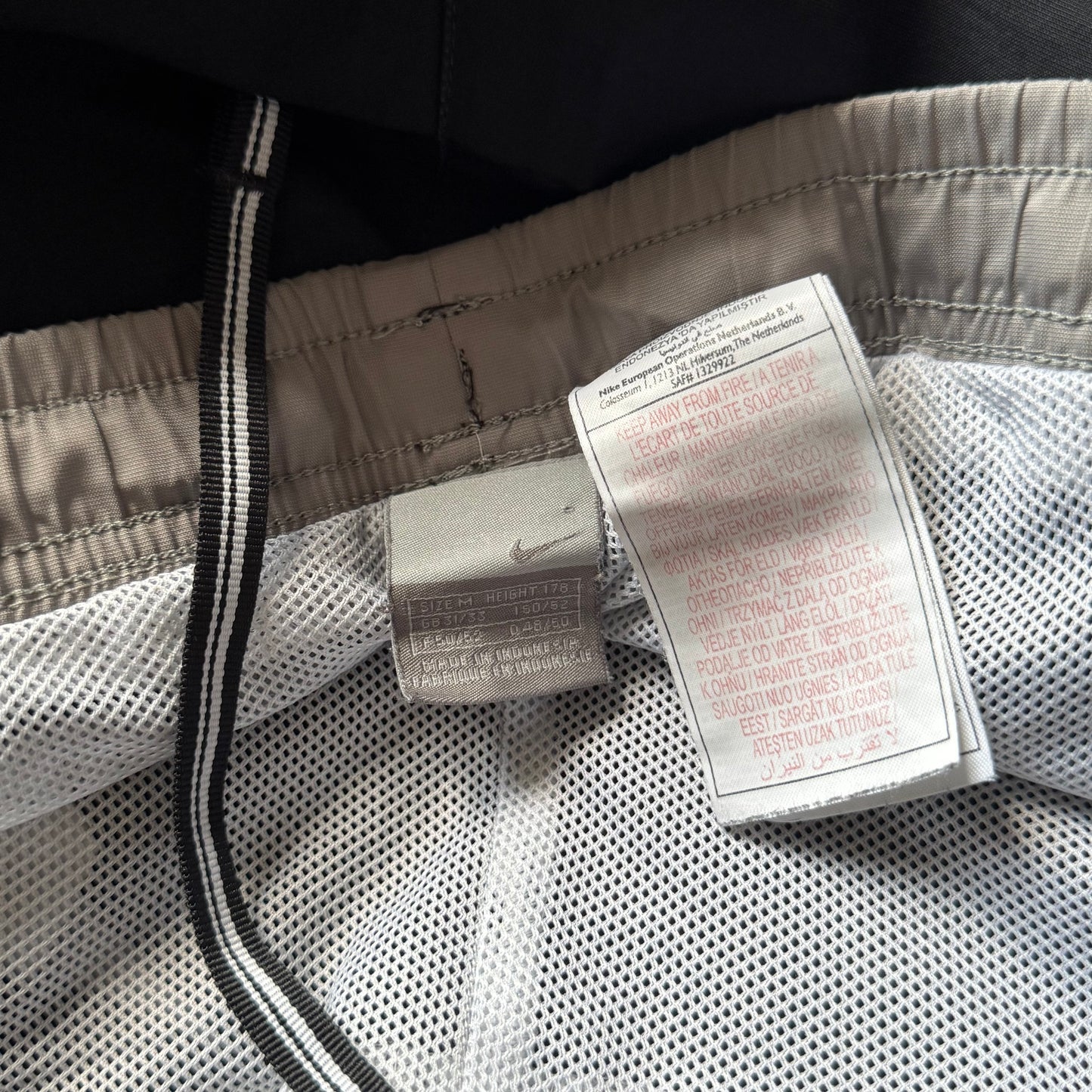 RARE 2000s Nike Trackpants Black - (L)
