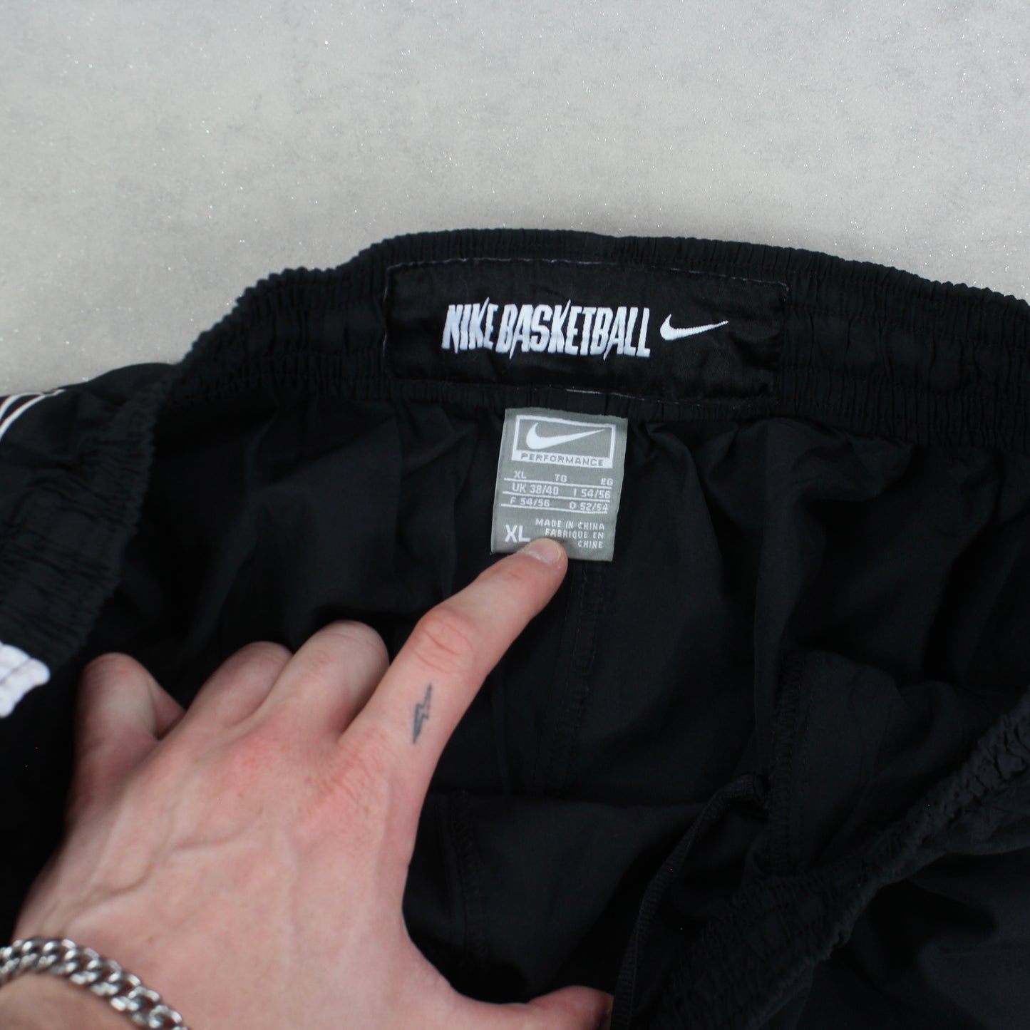 RARE 00s Baggy Nike Trackpants Black - (M)