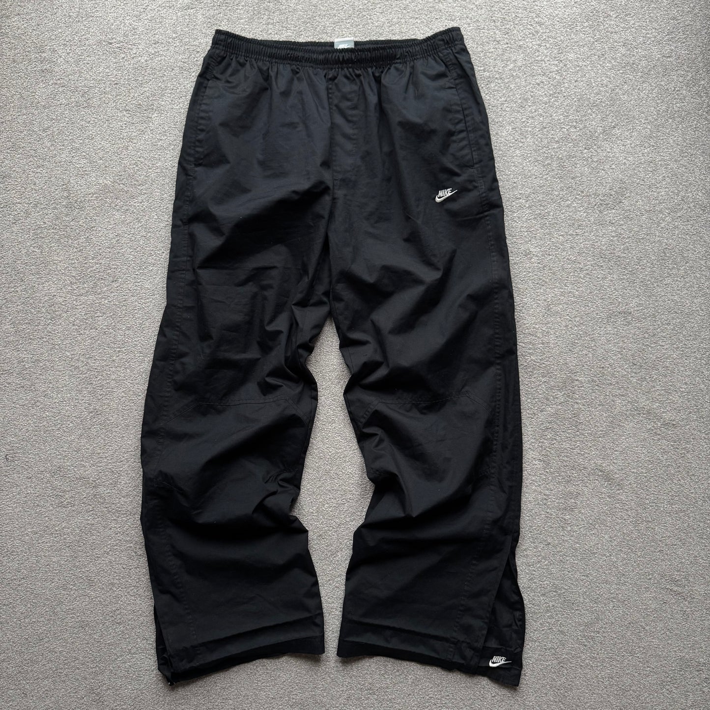 RARE 2000s Baggy Nike Trackpants Black - (XL)