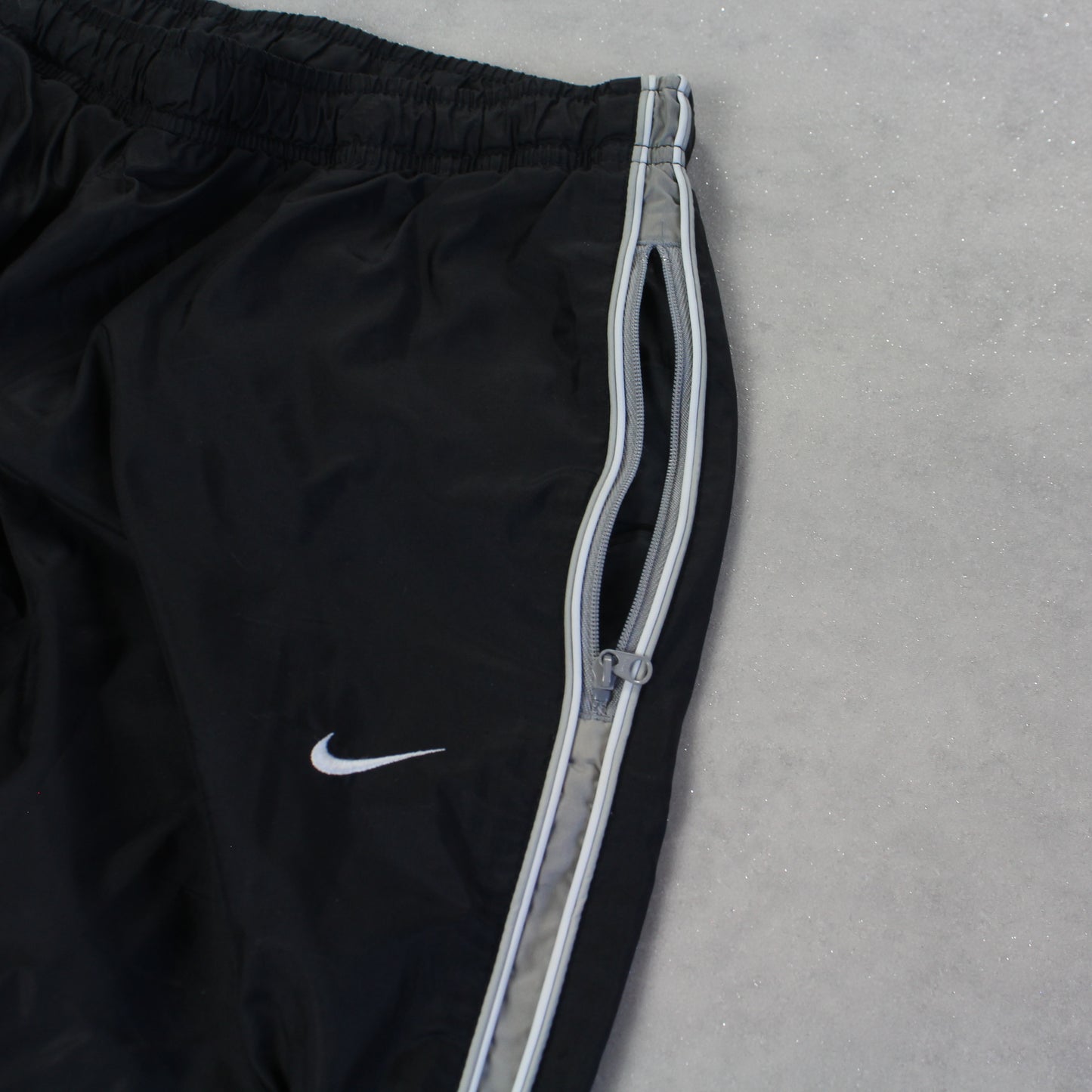 SUPER RARE 2000s Nike Trackpants Black - (S)