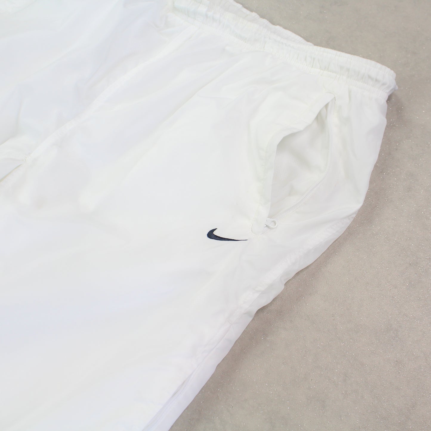 SUPER RARE 2000s Nike Trackpants White - (L)