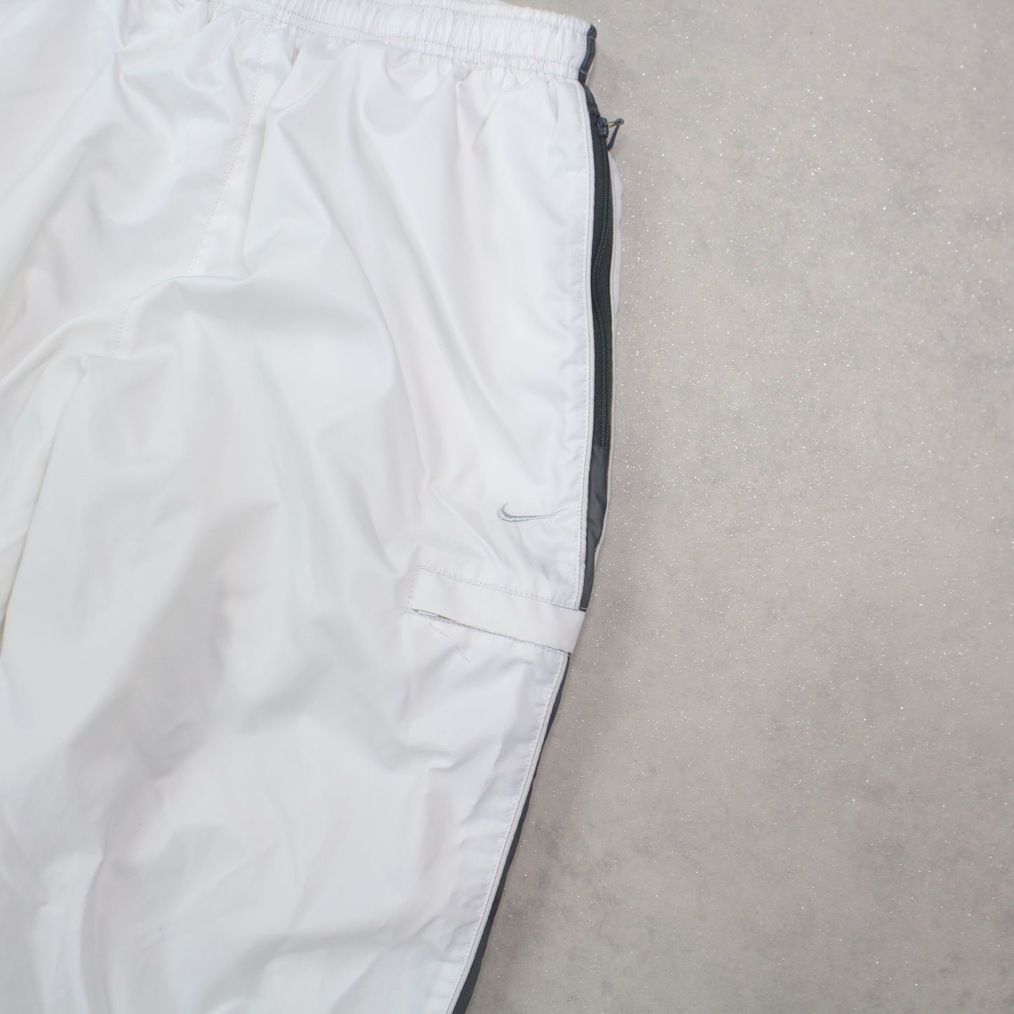 SUPER RARE 00s Nike Trackpants White - (S)