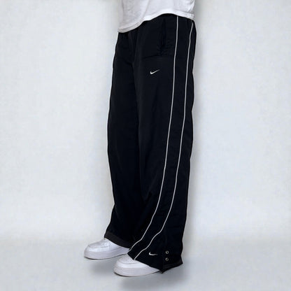 SUPER RARE 2000s Baggy Nike Trackpants Black *PREMIUM* - (L)