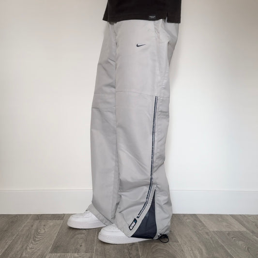 SUPER RARE 2000s Baggy Nike Trackpants Grey - (L)