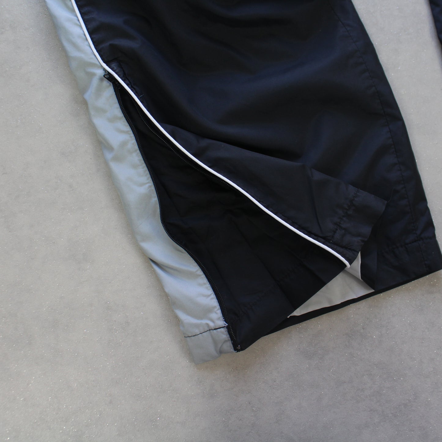 RARE 2000s Baggy Nike Trackpants Black - (L)
