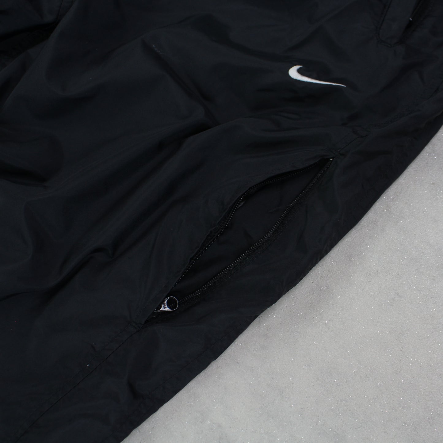 SUPER RARE 2000s Nike Trackpants Black - (L)