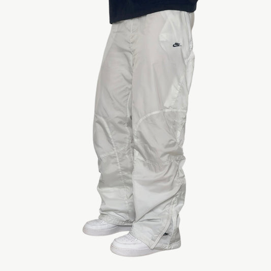 SUPER RARE 2000s Nike Trackpants White *PREMIUM* - (M)