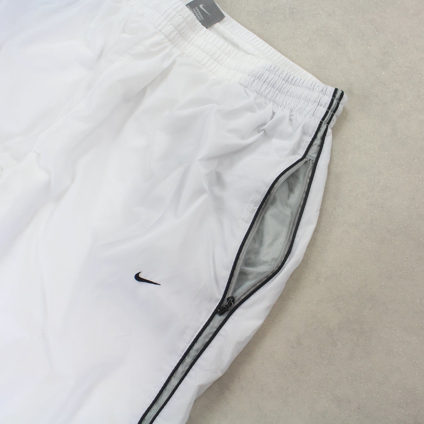 SUPER RARE 2000s Baggy Nike Trackpants White - (L)