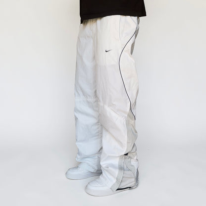 SUPER RARE 2000s Baggy Nike Shox Trackpants White - (L)
