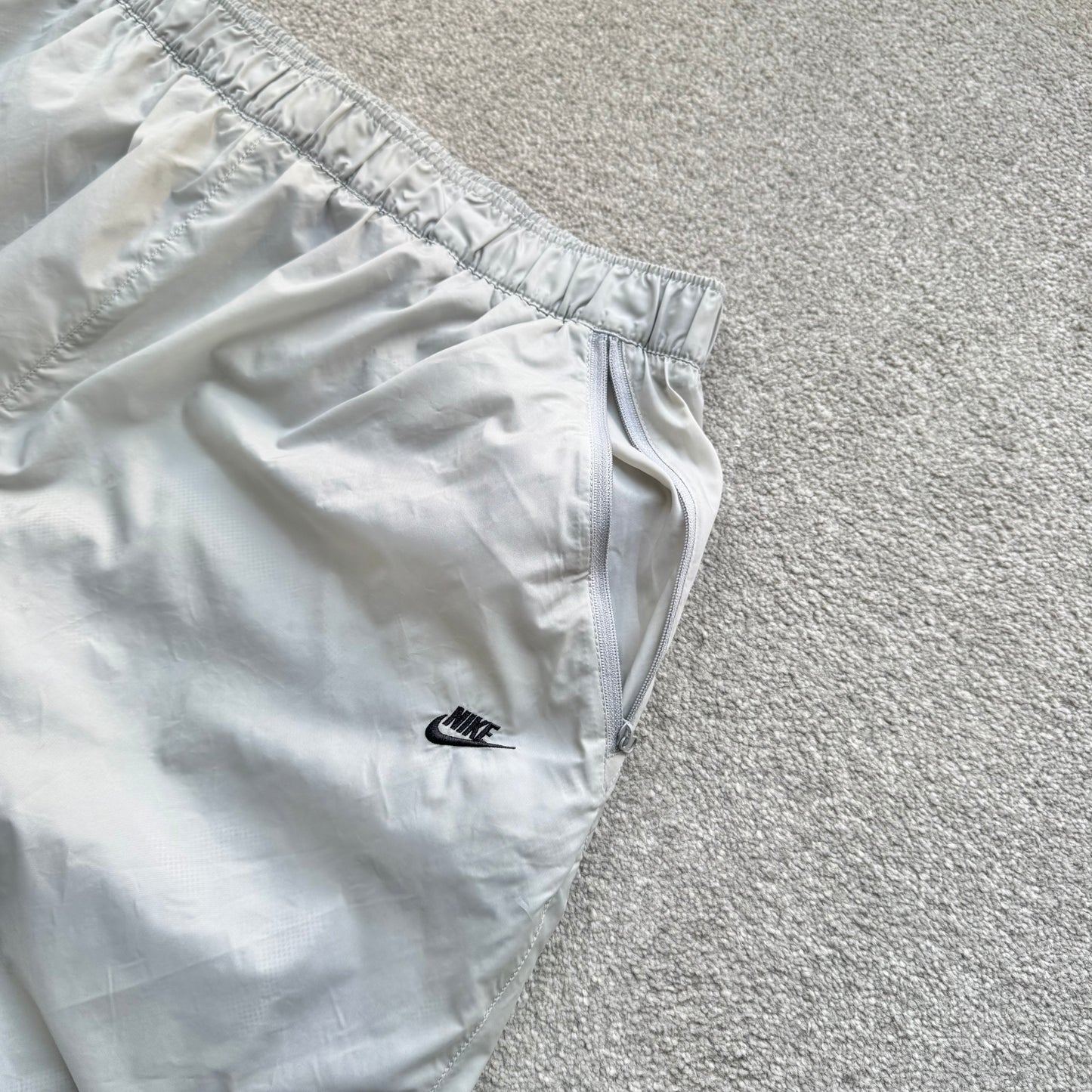 SUPER RARE 2000s Nike Trackpants Grey *PREMIUM* - (L)