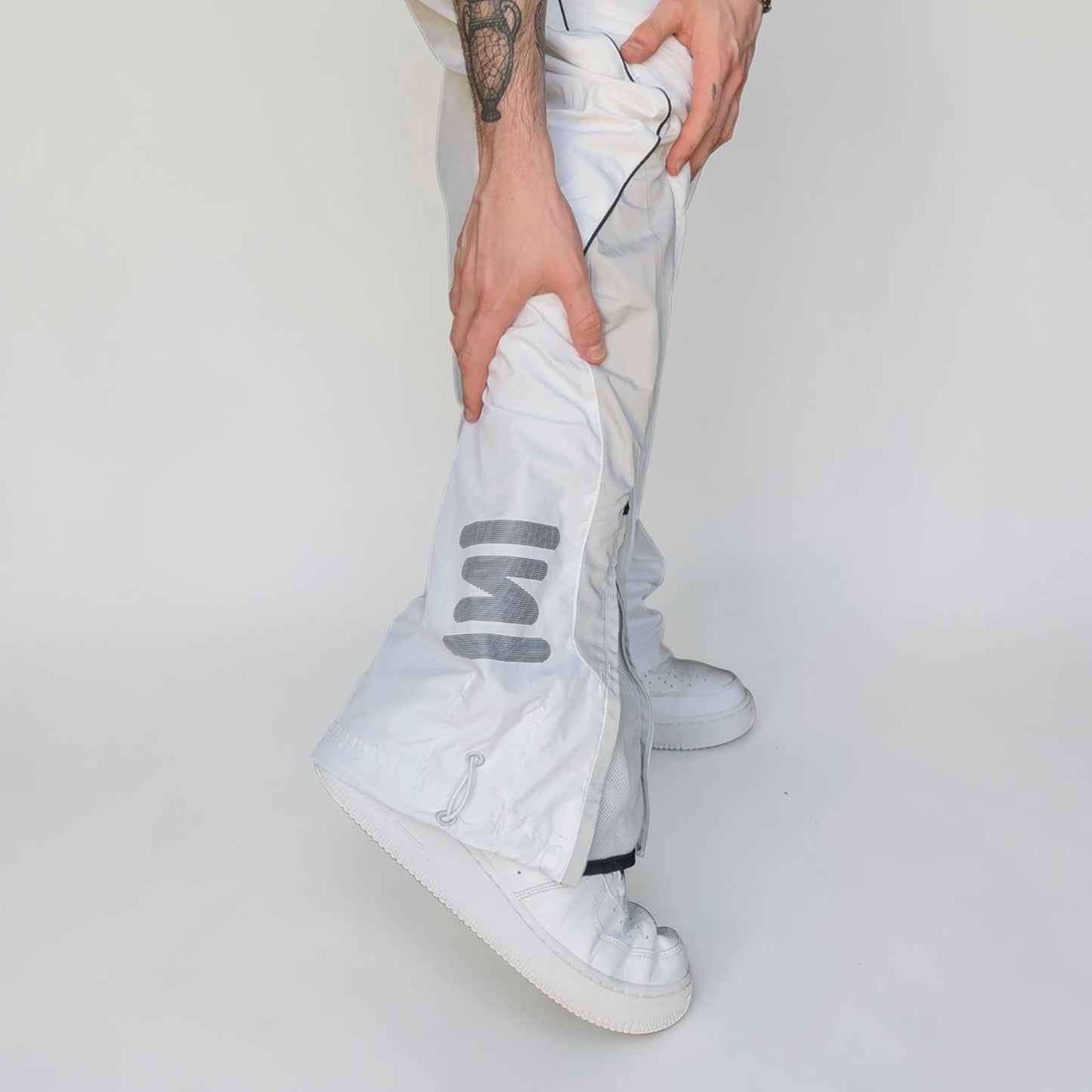 SUPER RARE 2000s Baggy Nike Shox Trackpants White - (L)