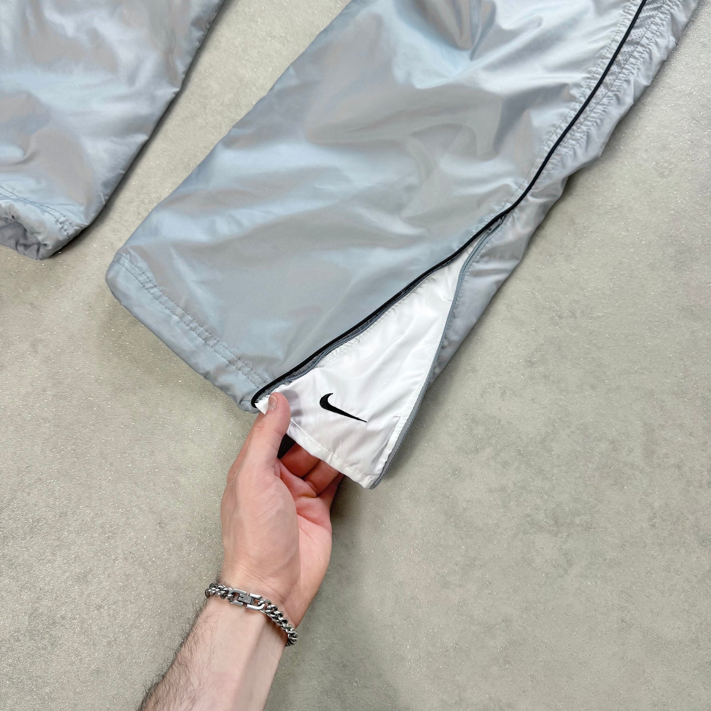 SUPER RARE 2000s Nike Trackpants Grey - (L)