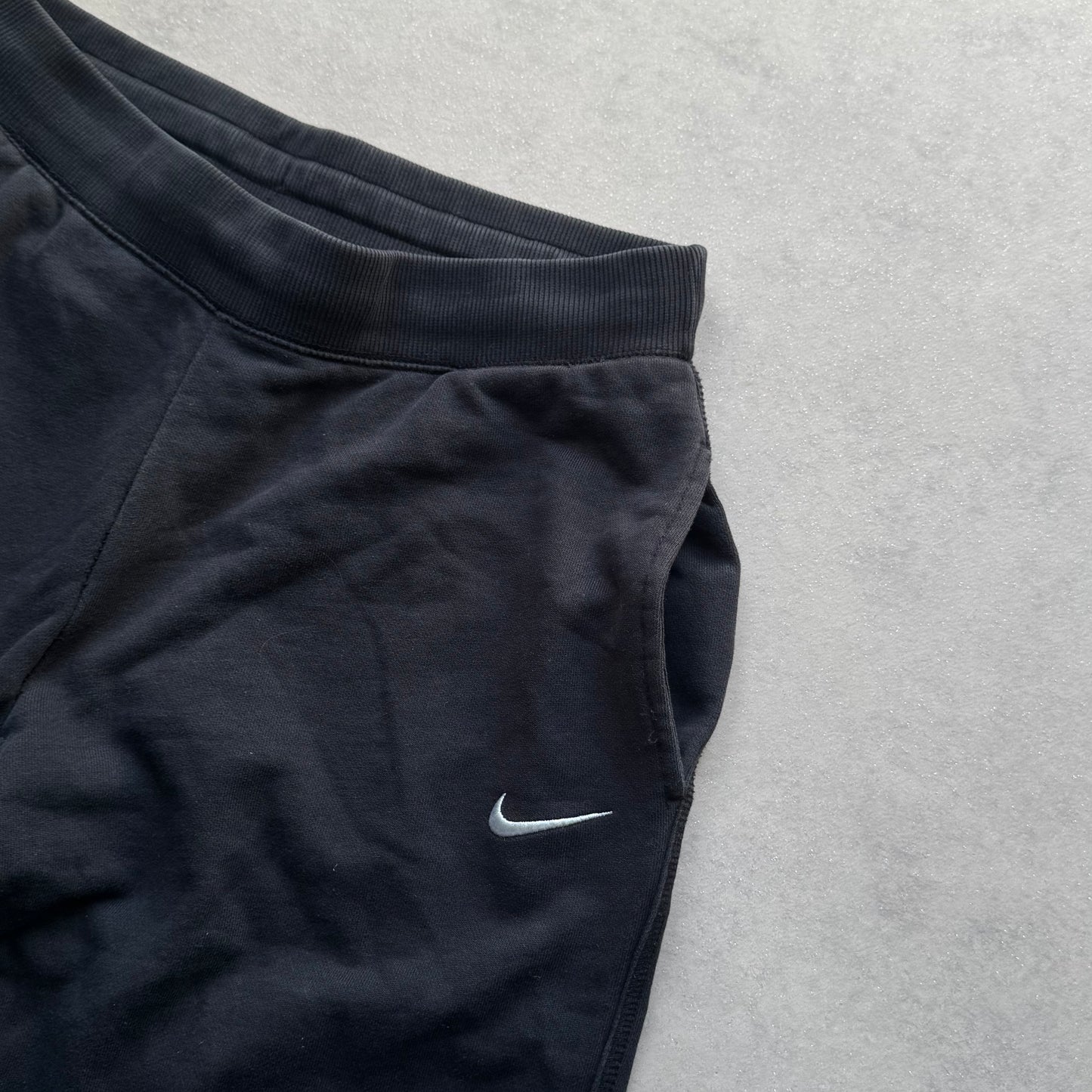 RARE 2000s Nike Joggers Black - (M)