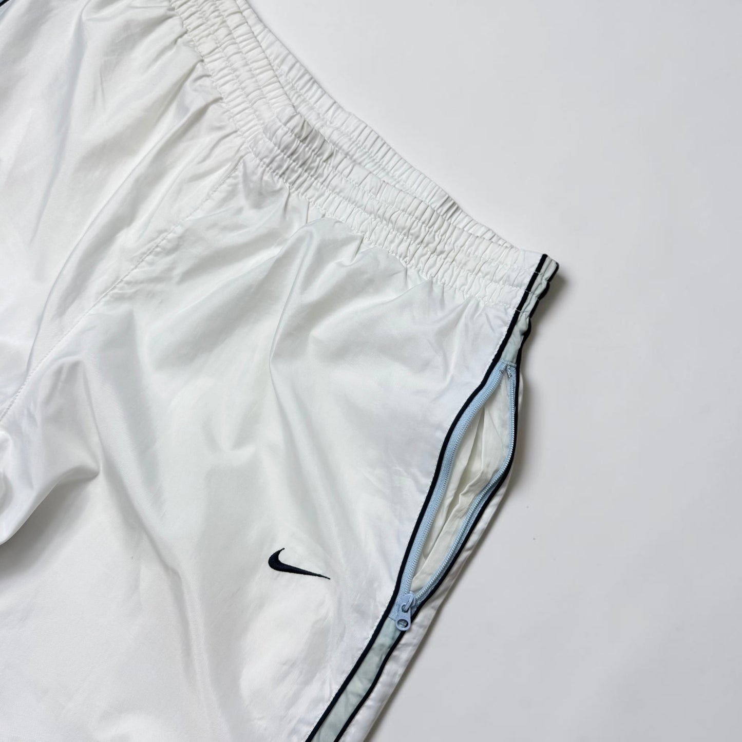 ULTRA RARE 2000s Baggy Nike Trackpants - (M)