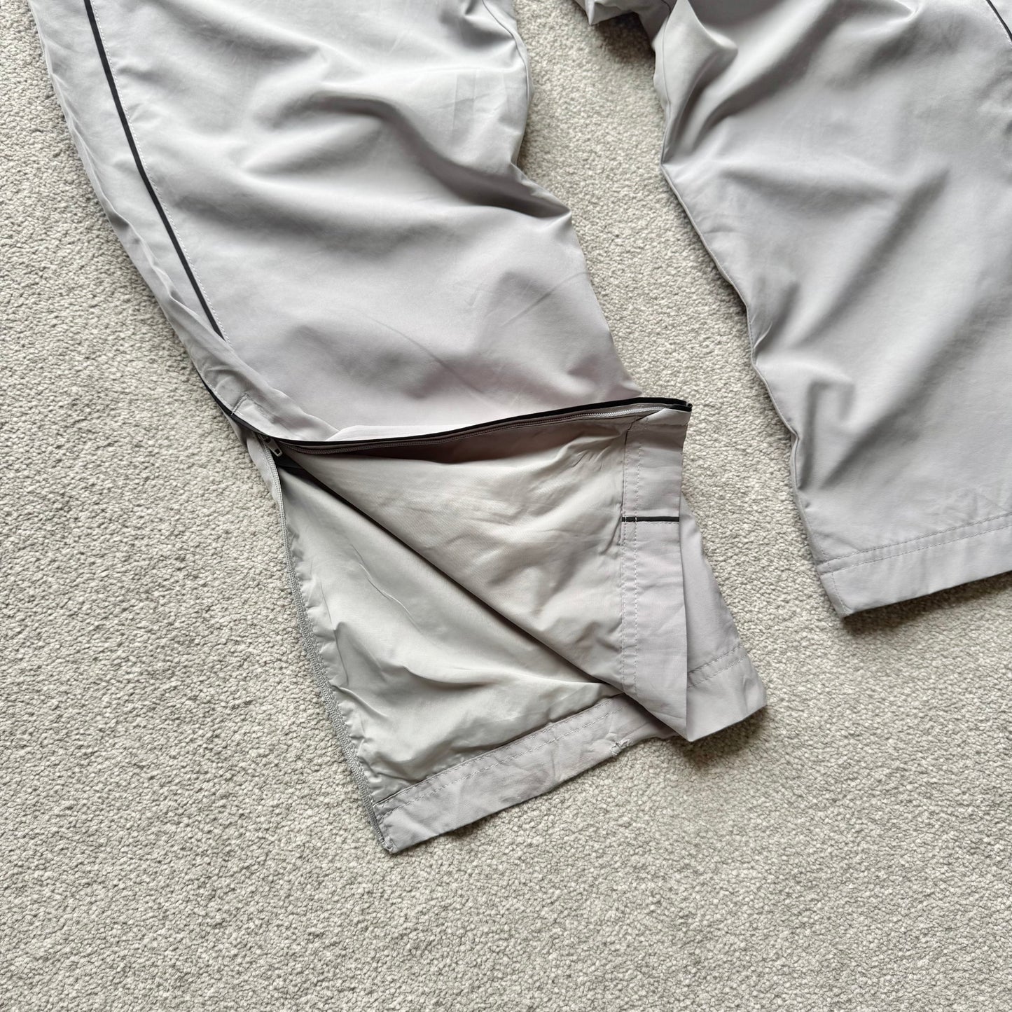 RARE 2000s Baggy Nike Trackpants Grey - (S)