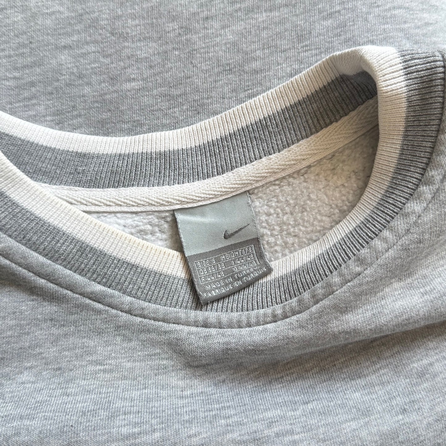 RARE 2000s Nike Sweatshirt Grey - (S)
