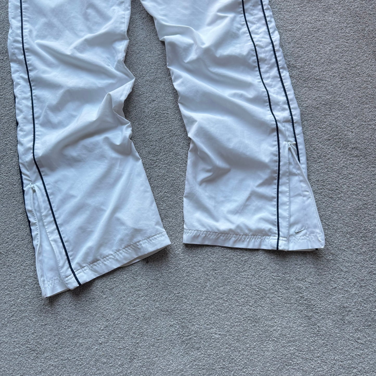 RARE 2000s Nike Trackpants White - (M)
