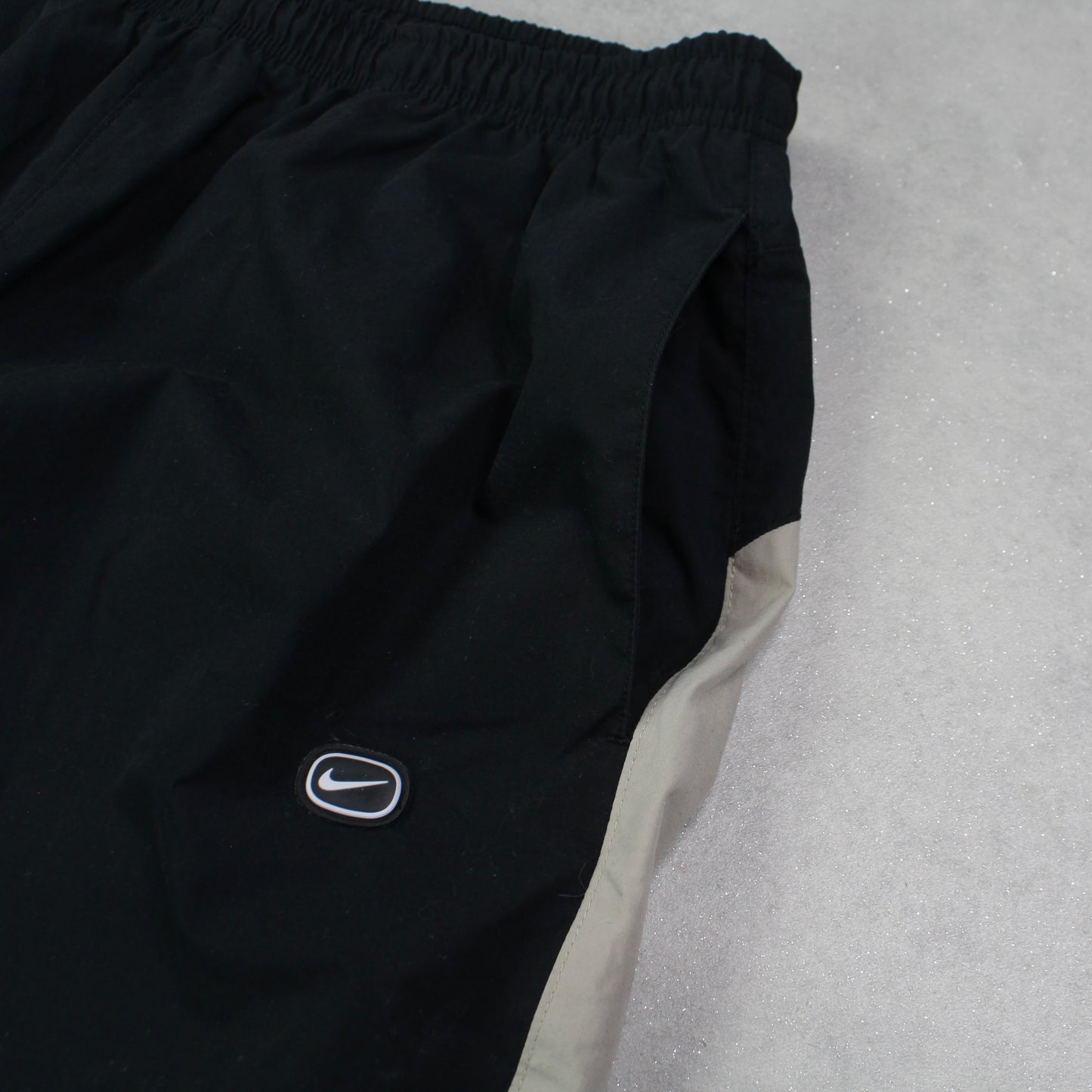 SUPE RARE 2000s Nike Baggy Trackpants Black - (S)