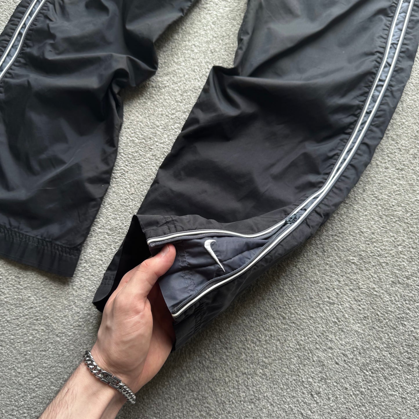 SUPER RARE 2000s Nike Trackpants Black - (XS)