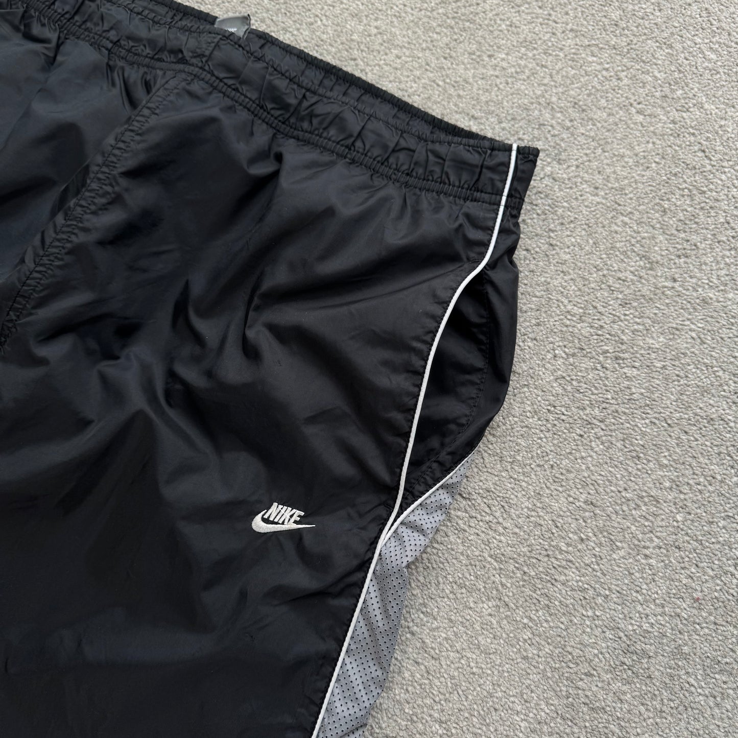 RARE 2000s Nike Trackpants Black - (L)