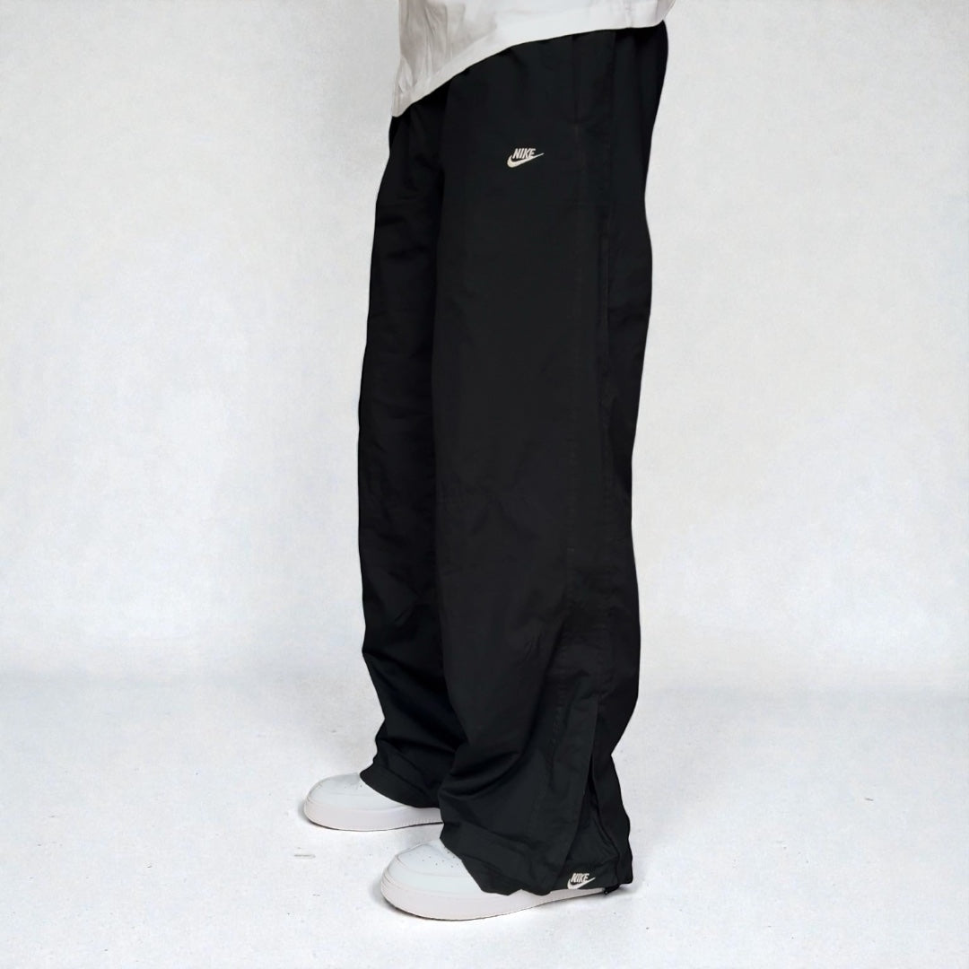 RARE 2000s Baggy Nike Trackpants Black - (XL)