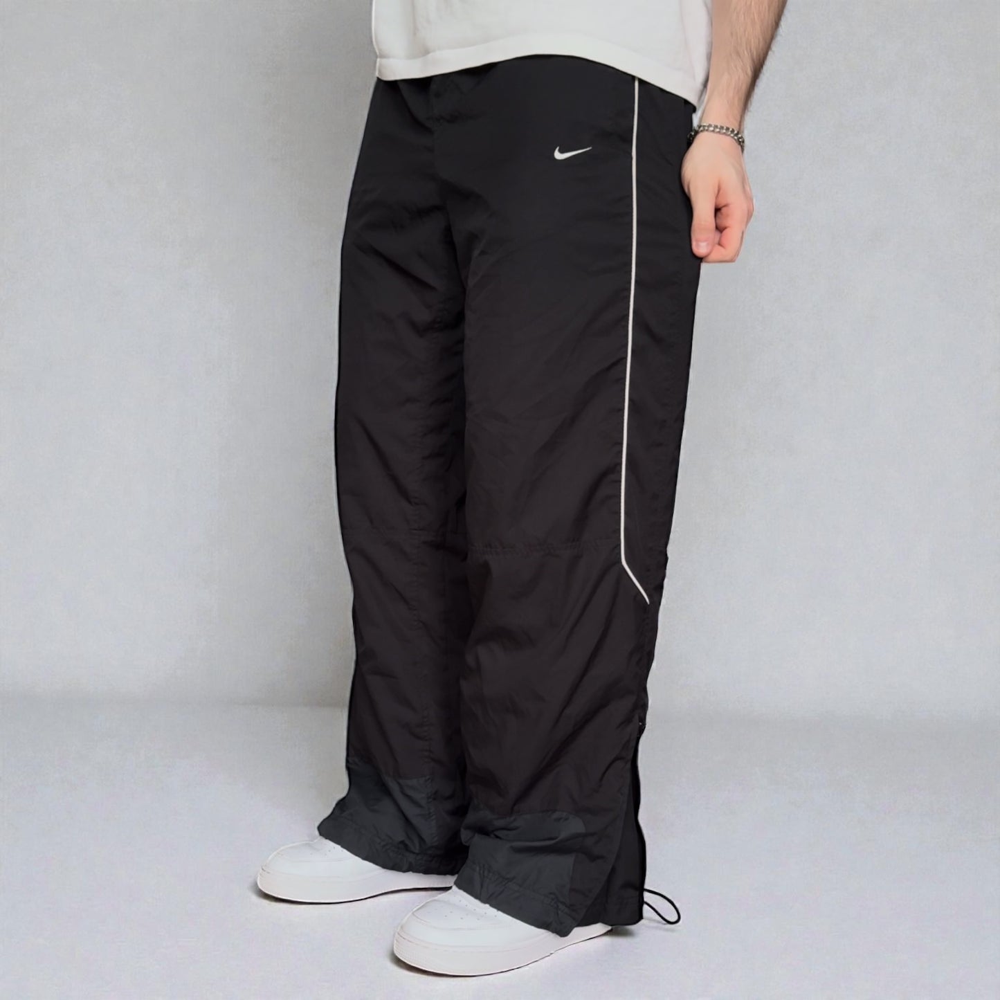 RARE 2000s Baggy Nike Trackpants Black - (L)