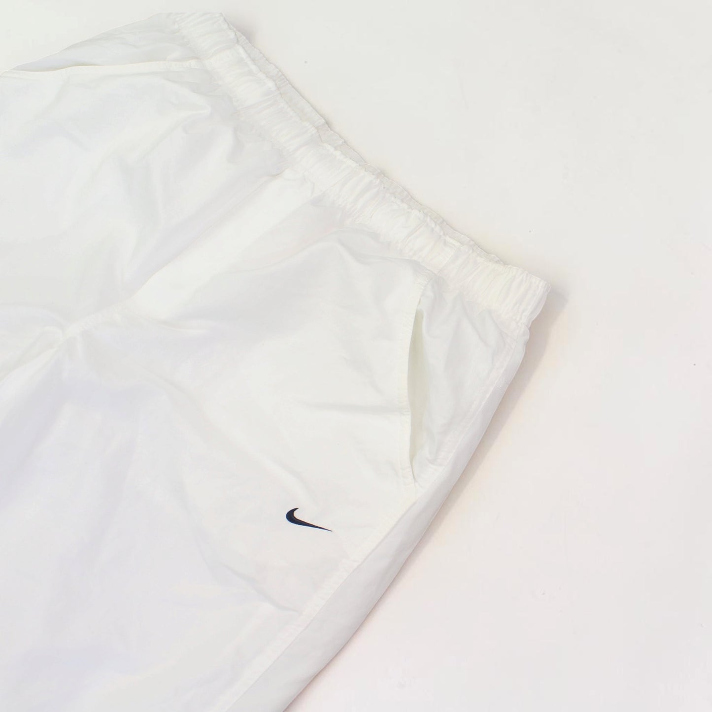 SUPER RARE 2000s Nike Trackpants White *PREMIUM* - (L)
