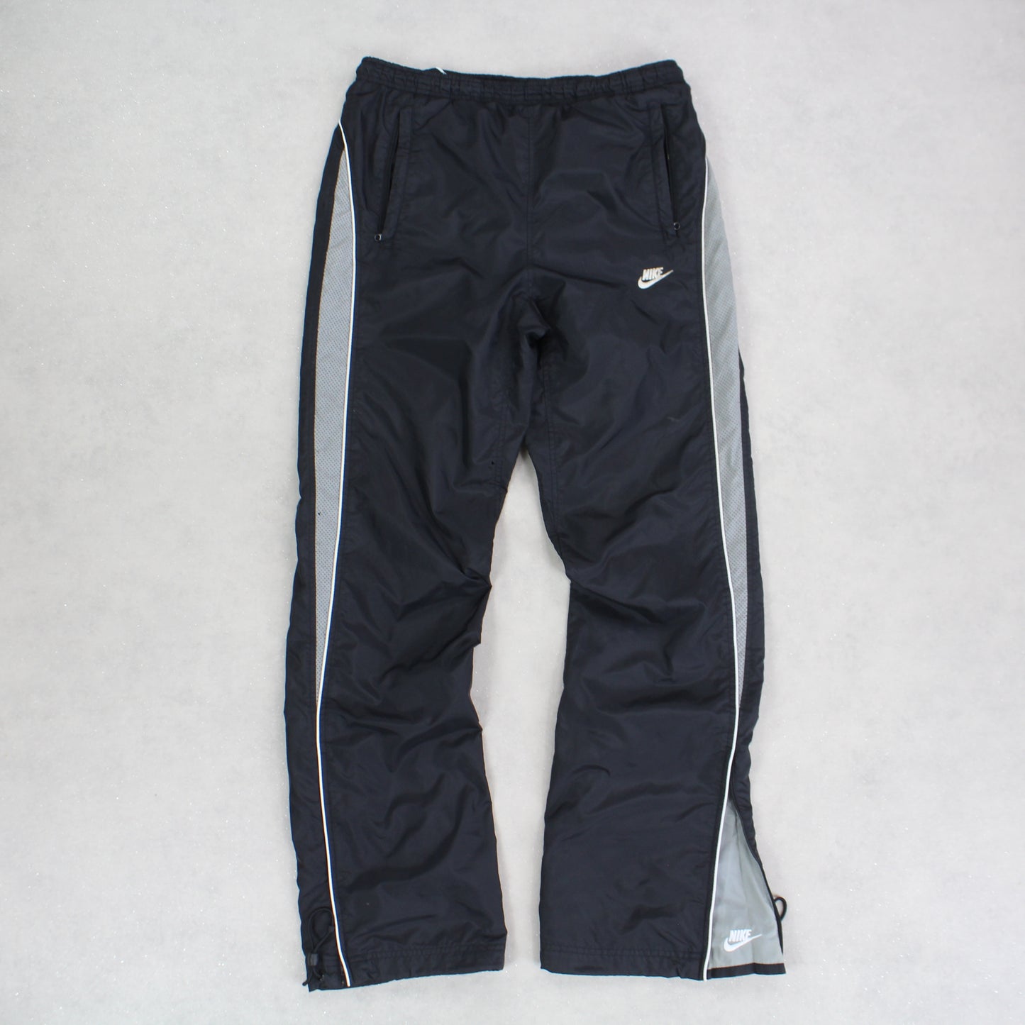 SUPER RARE 2000s Nike Trackpants Black *PREMIUM* - (M)